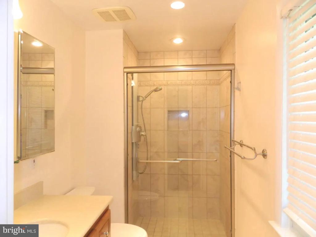 FOXHALL - Residential Lease