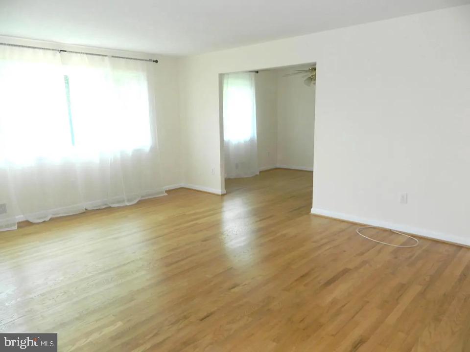 FOXHALL - Residential Lease