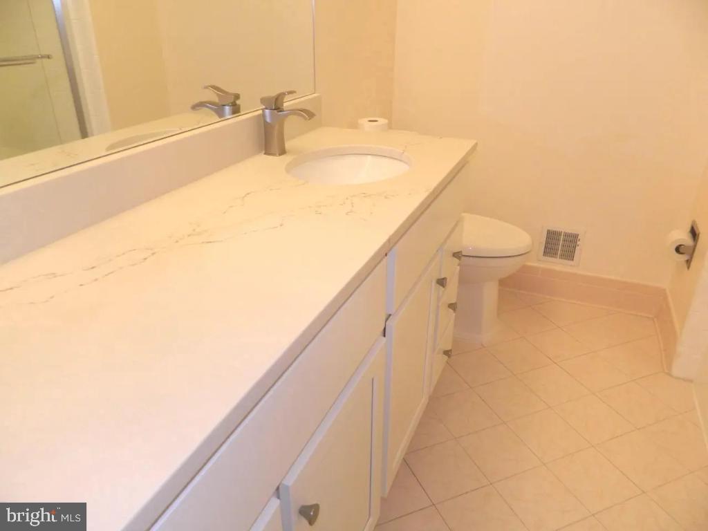 FOXHALL - Residential Lease