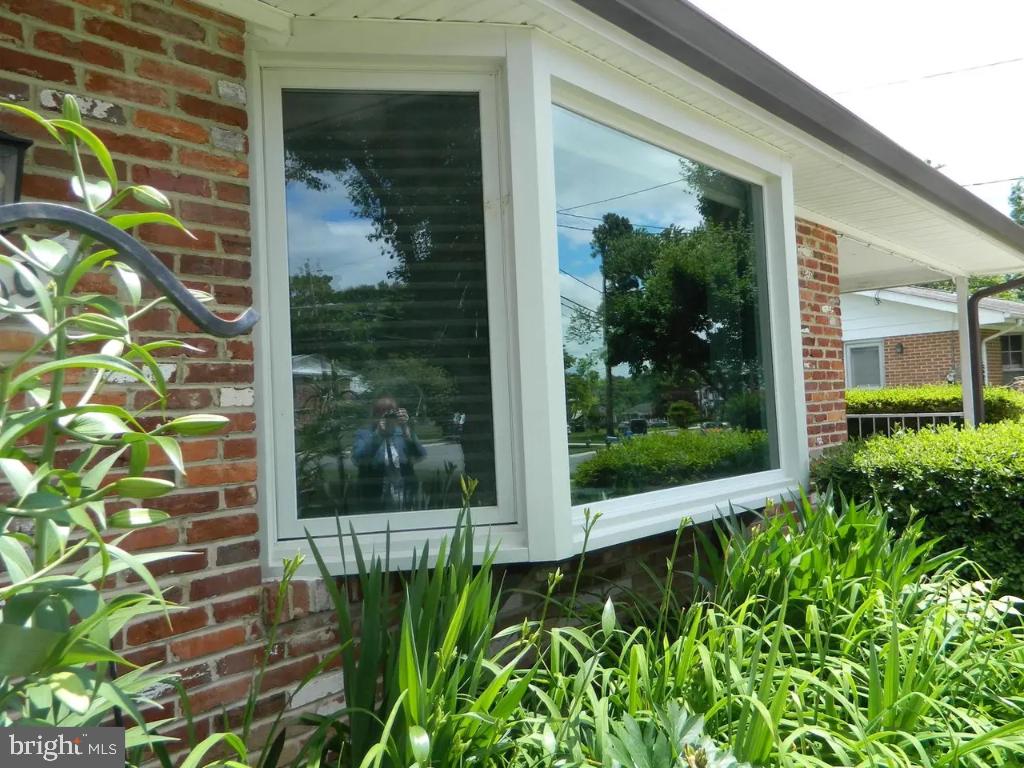 FOXHALL - Residential Lease