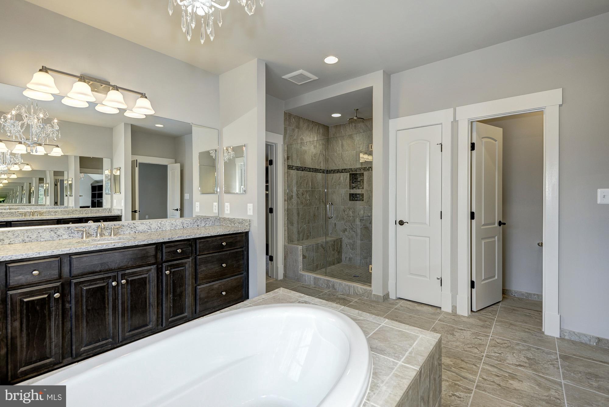 FOXHALL - Residential