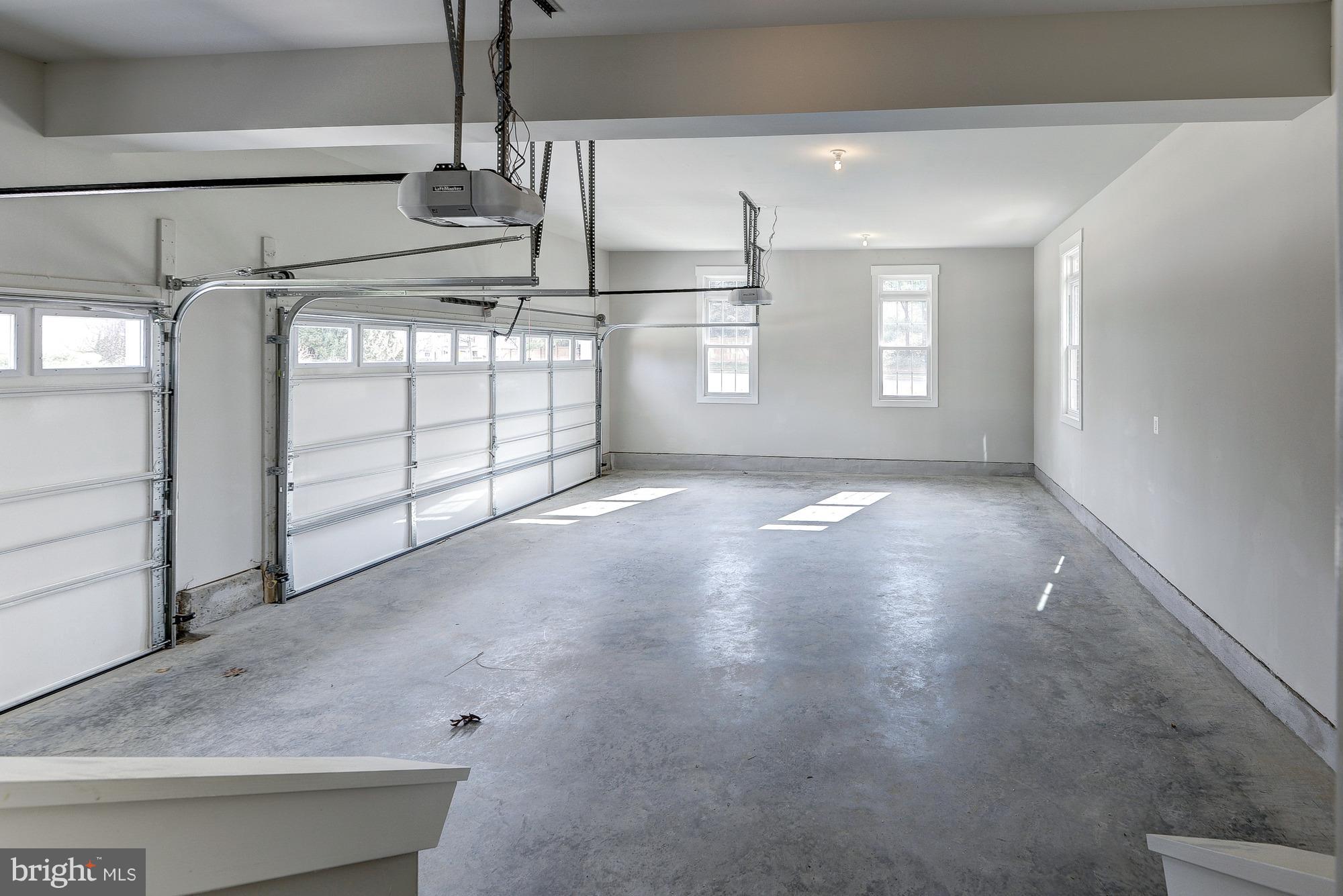 FOXHALL - Residential