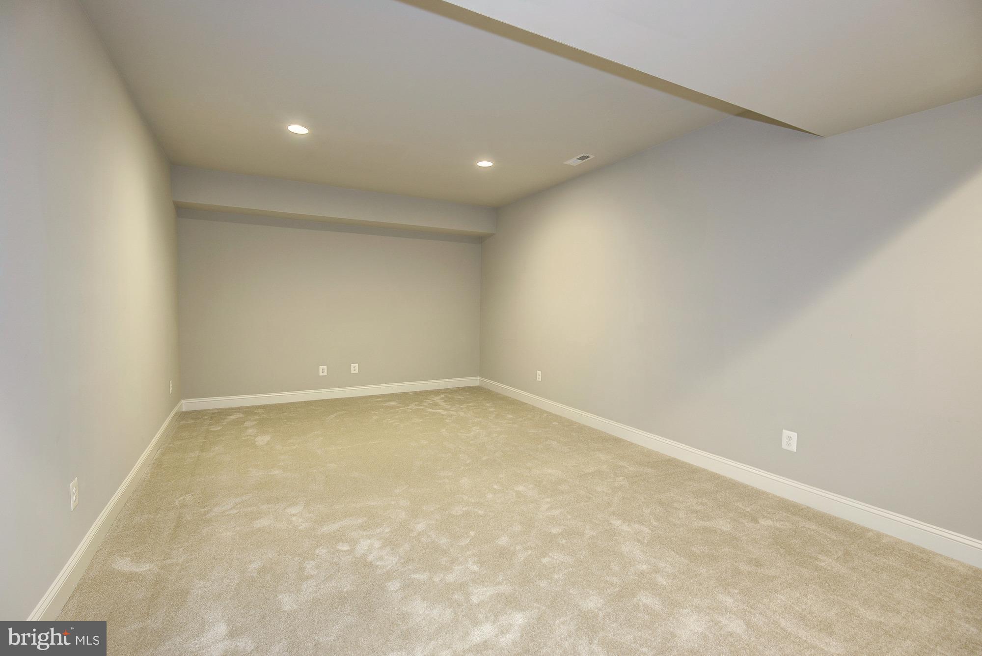 FOXHALL - Residential