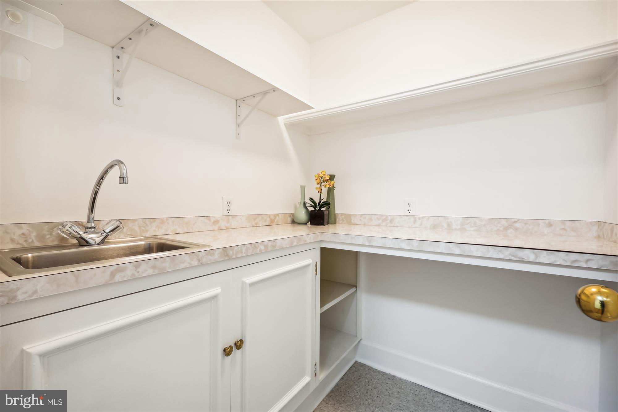 SOMERSET HOUSE - Residential