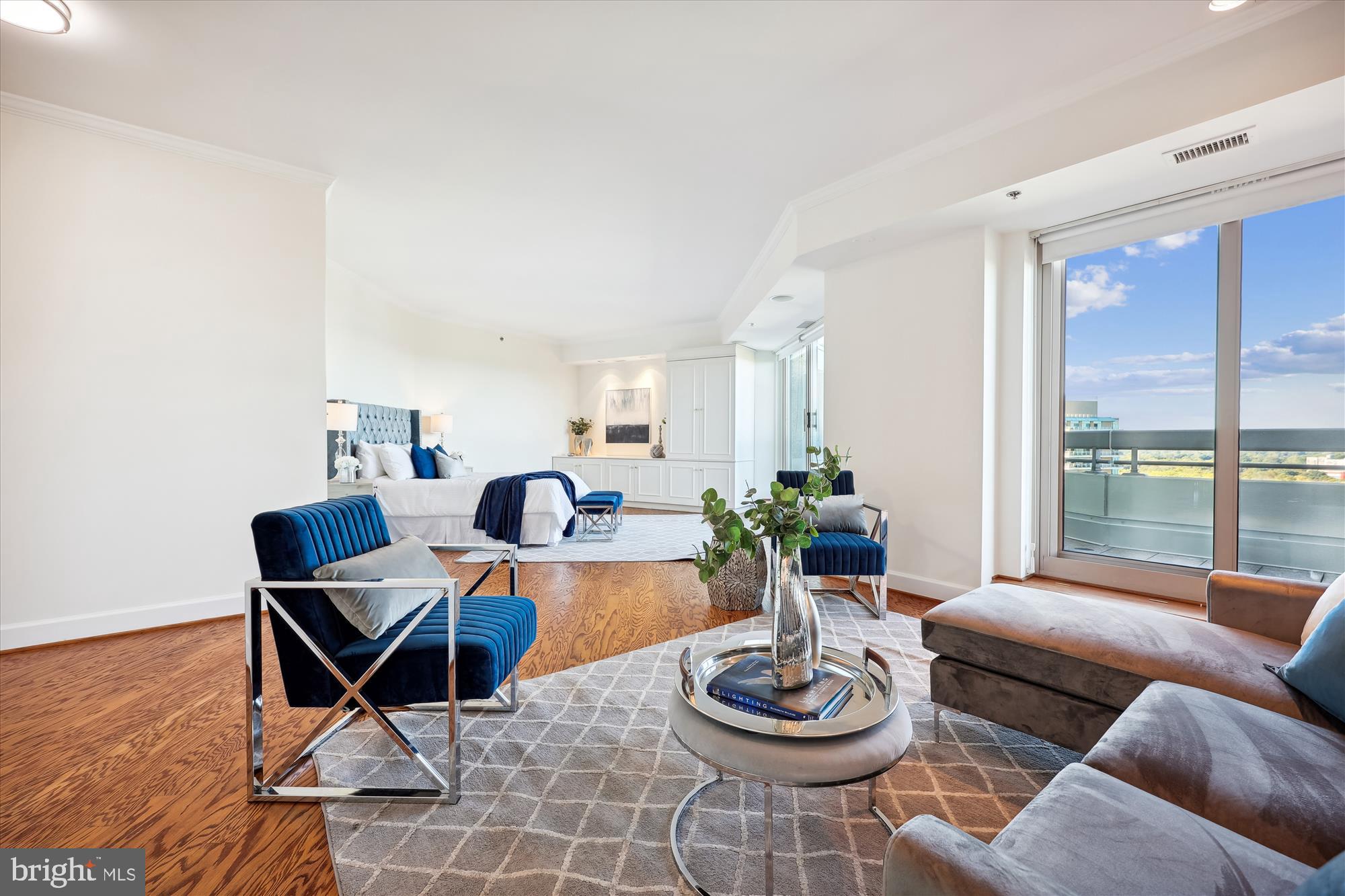 SOMERSET HOUSE - Residential