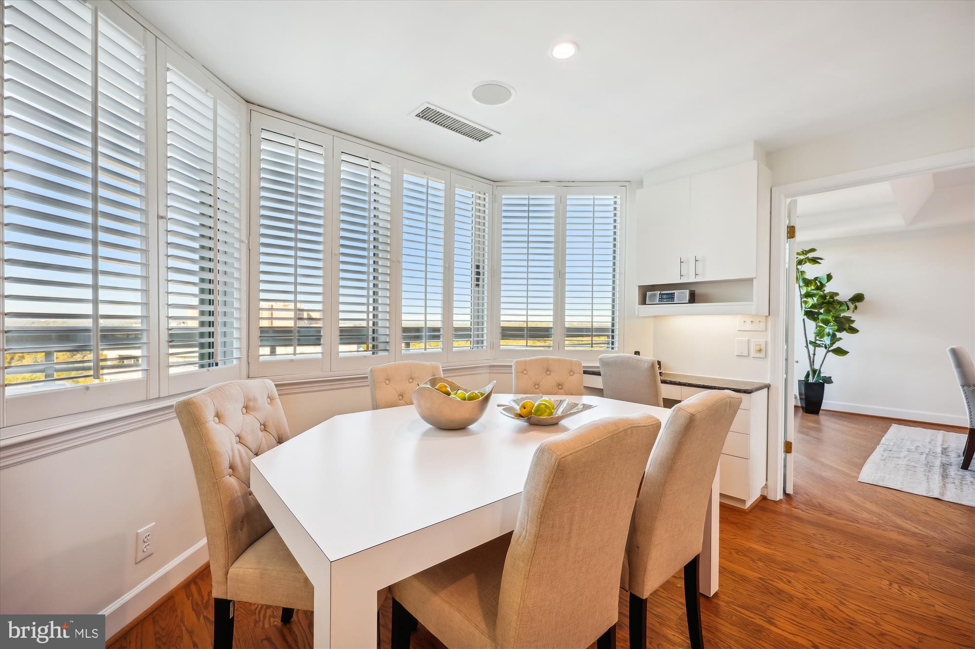 SOMERSET HOUSE - Residential