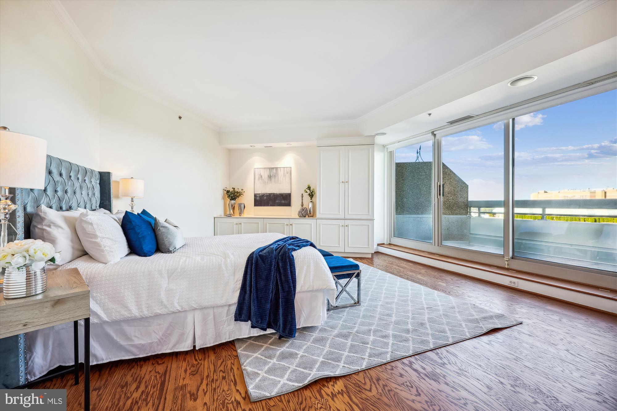 SOMERSET HOUSE - Residential