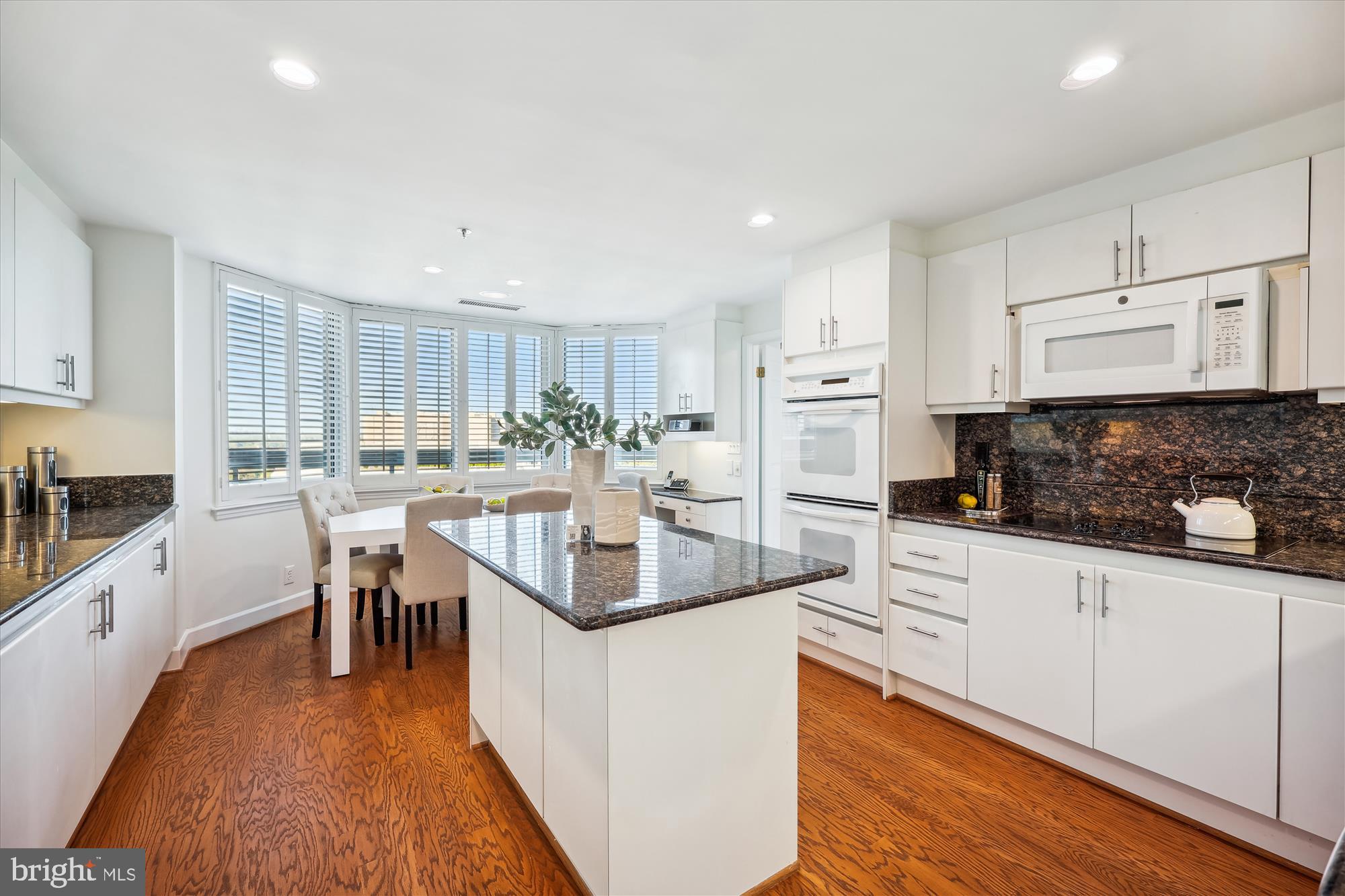 SOMERSET HOUSE - Residential