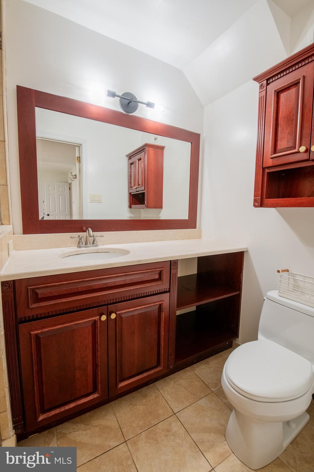CHESTERBROOK - Residential Lease