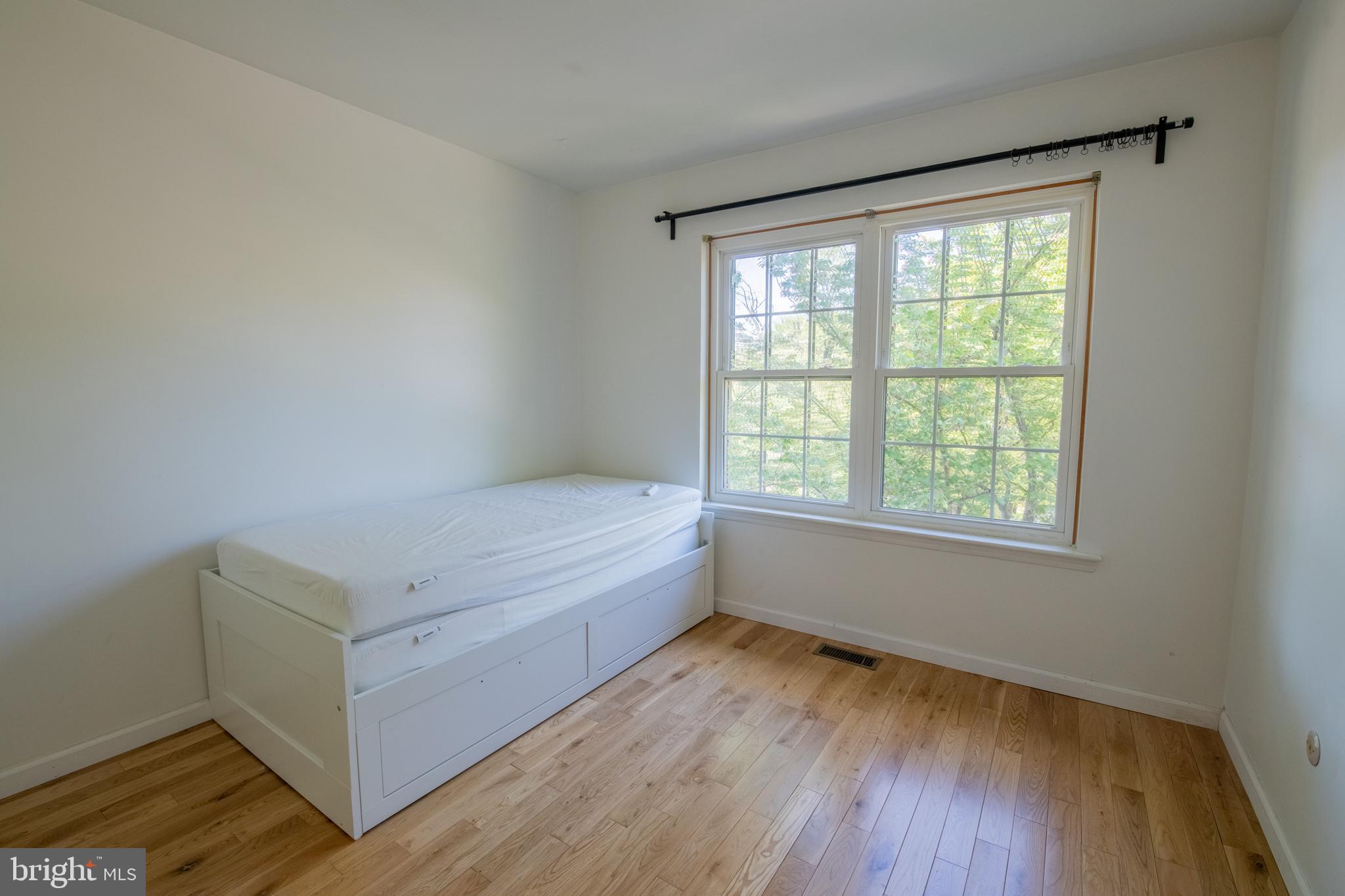 CHESTERBROOK - Residential Lease