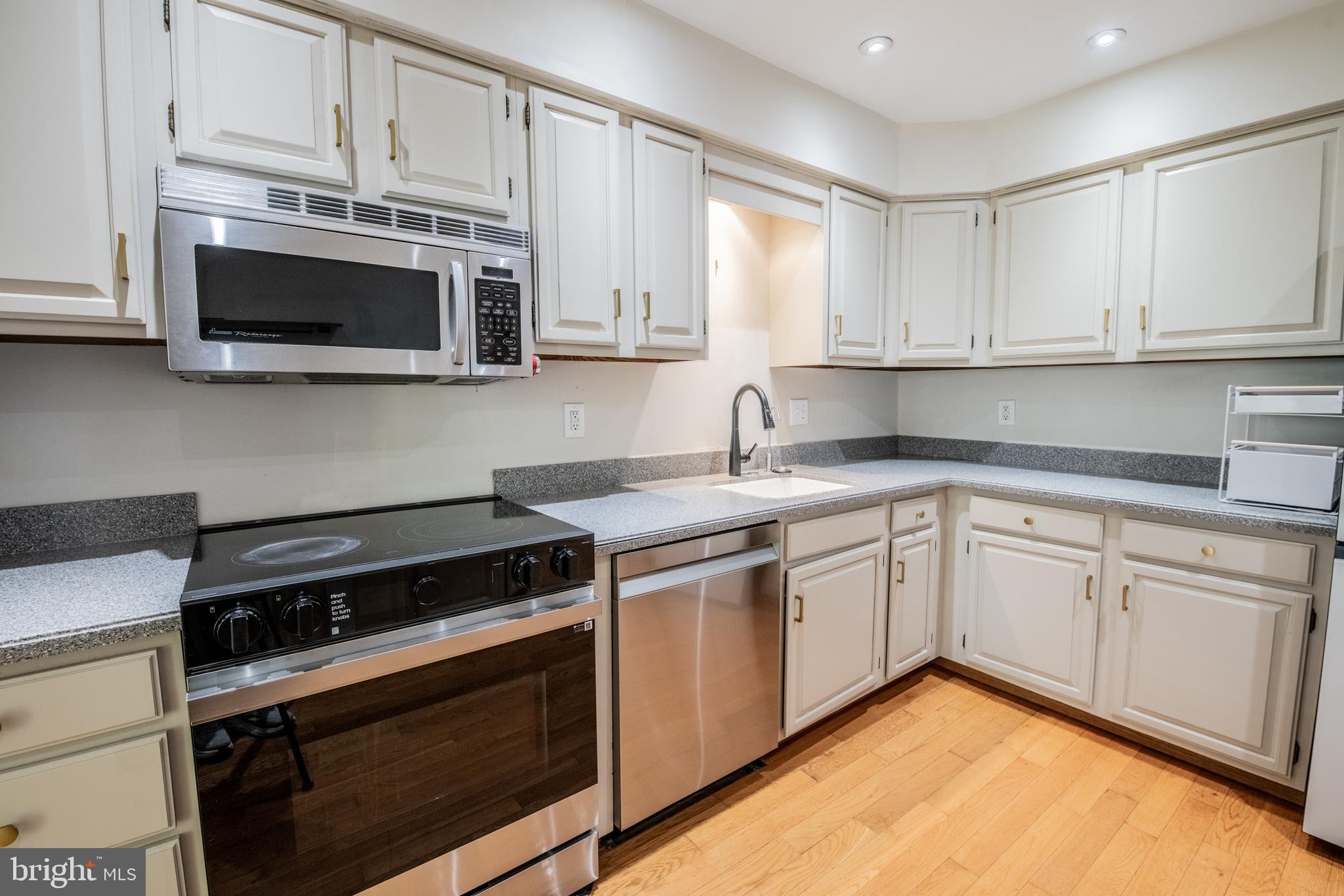 CHESTERBROOK - Residential Lease
