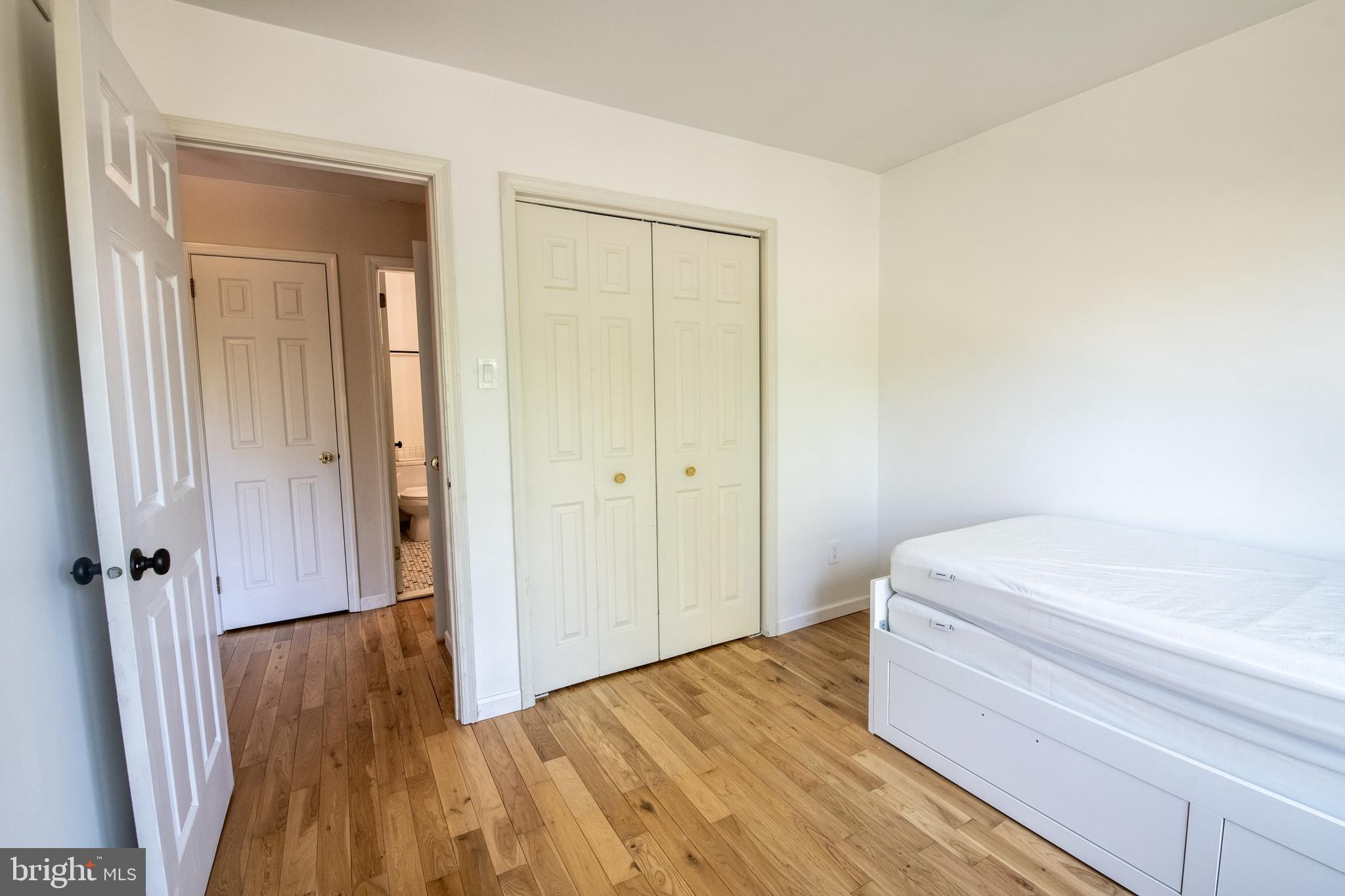 CHESTERBROOK - Residential Lease