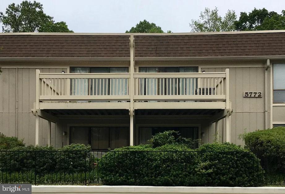 5772 REXFORD COURT G