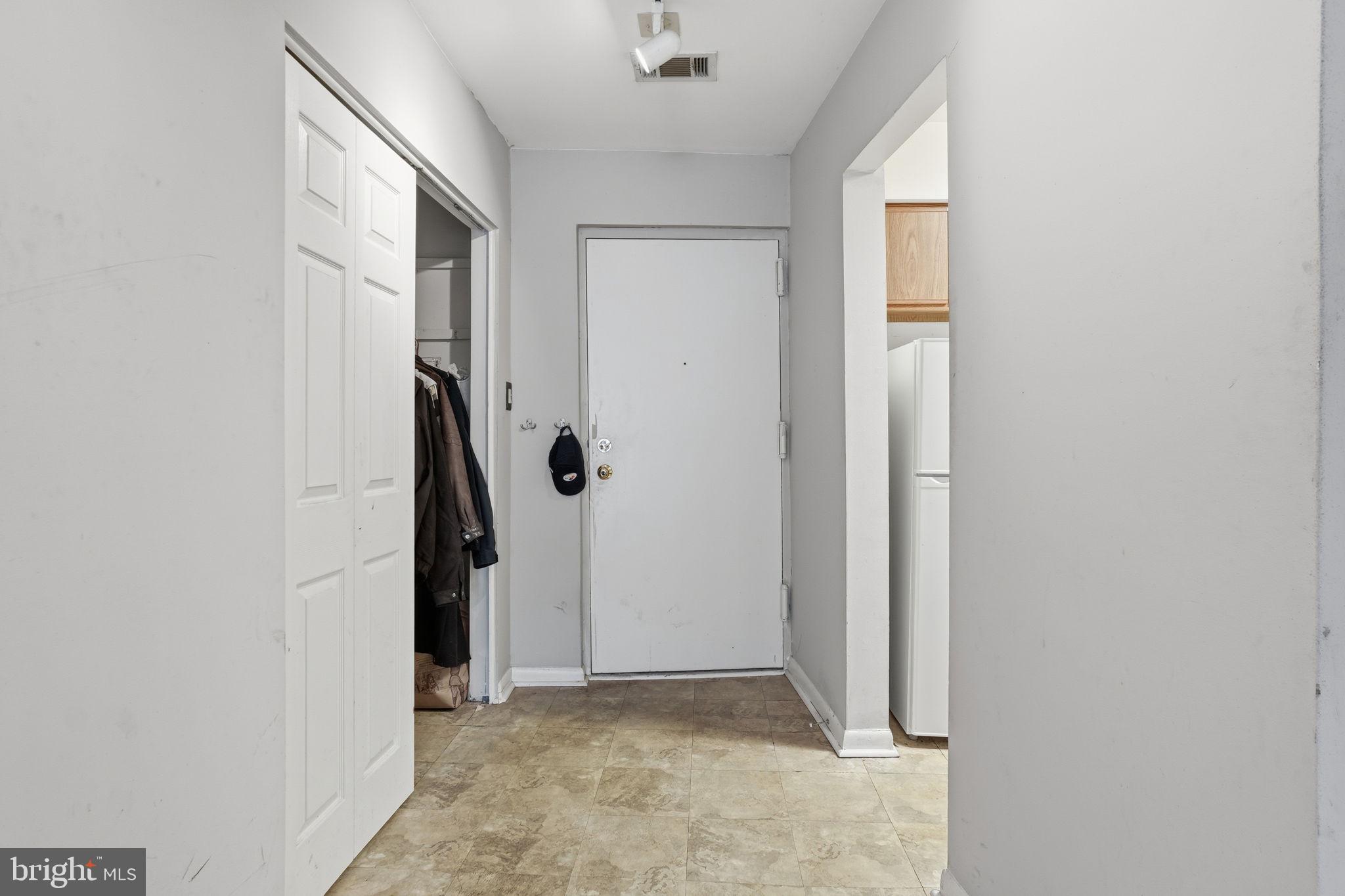 5772 REXFORD COURT G