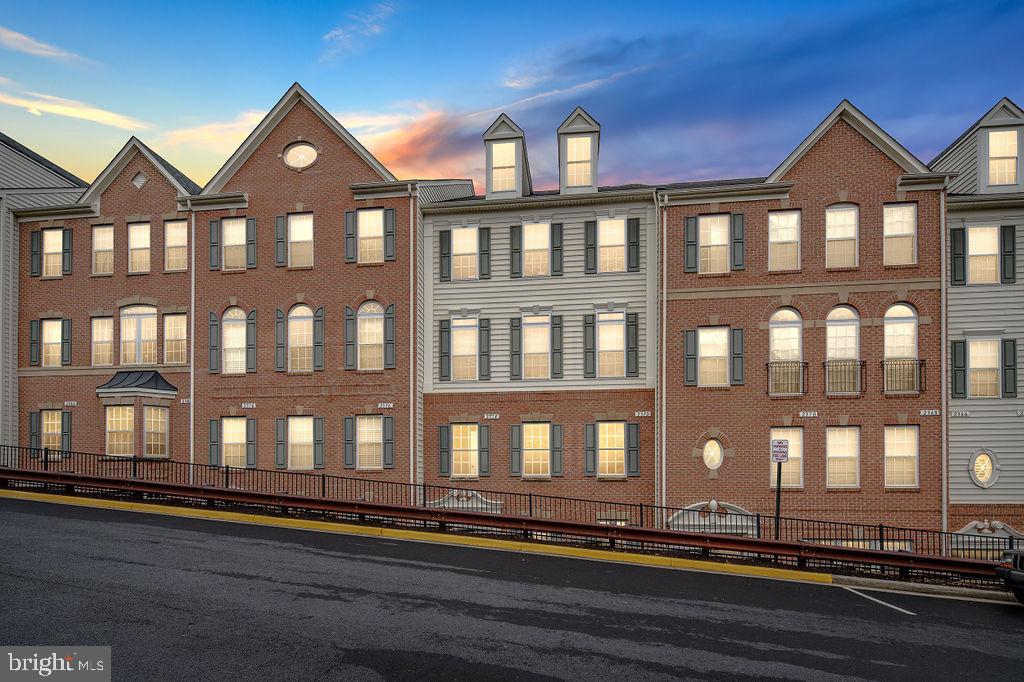 POTOMAC CLUB - Residential