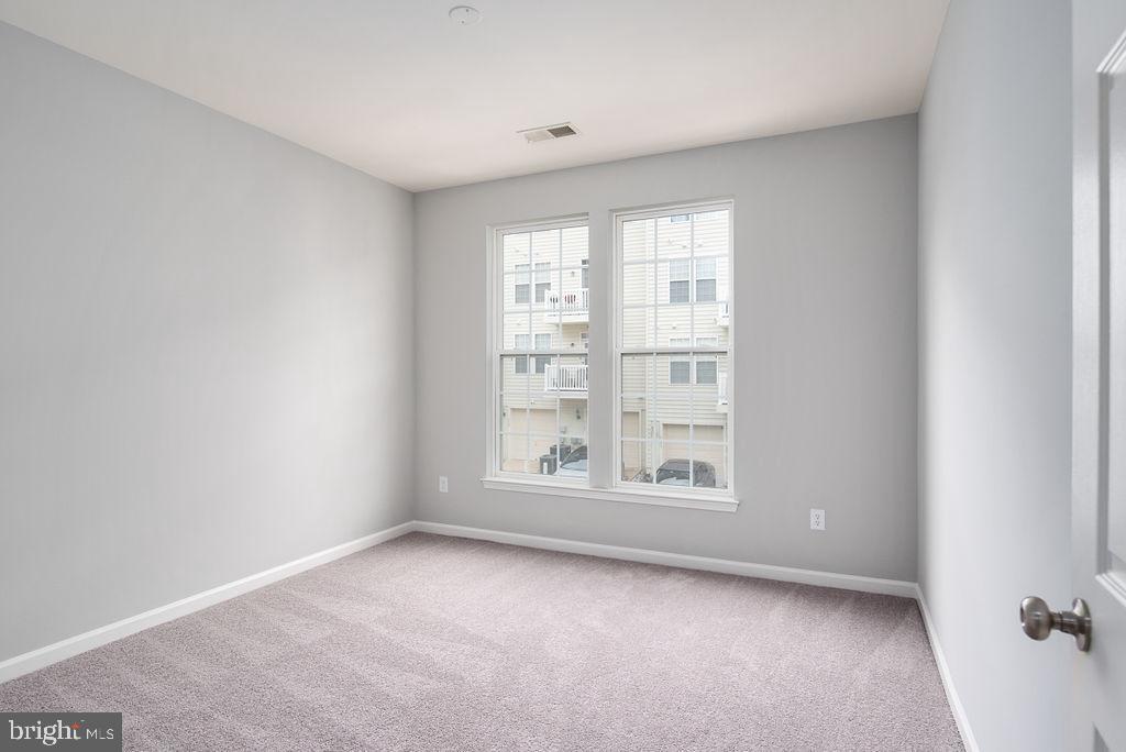 POTOMAC CLUB - Residential