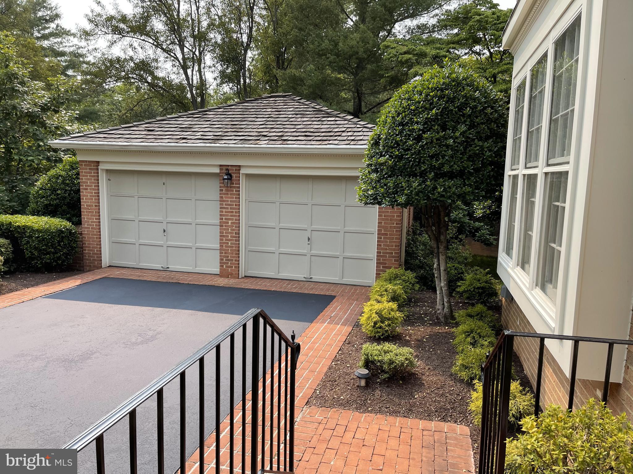 8329 TURNBERRY