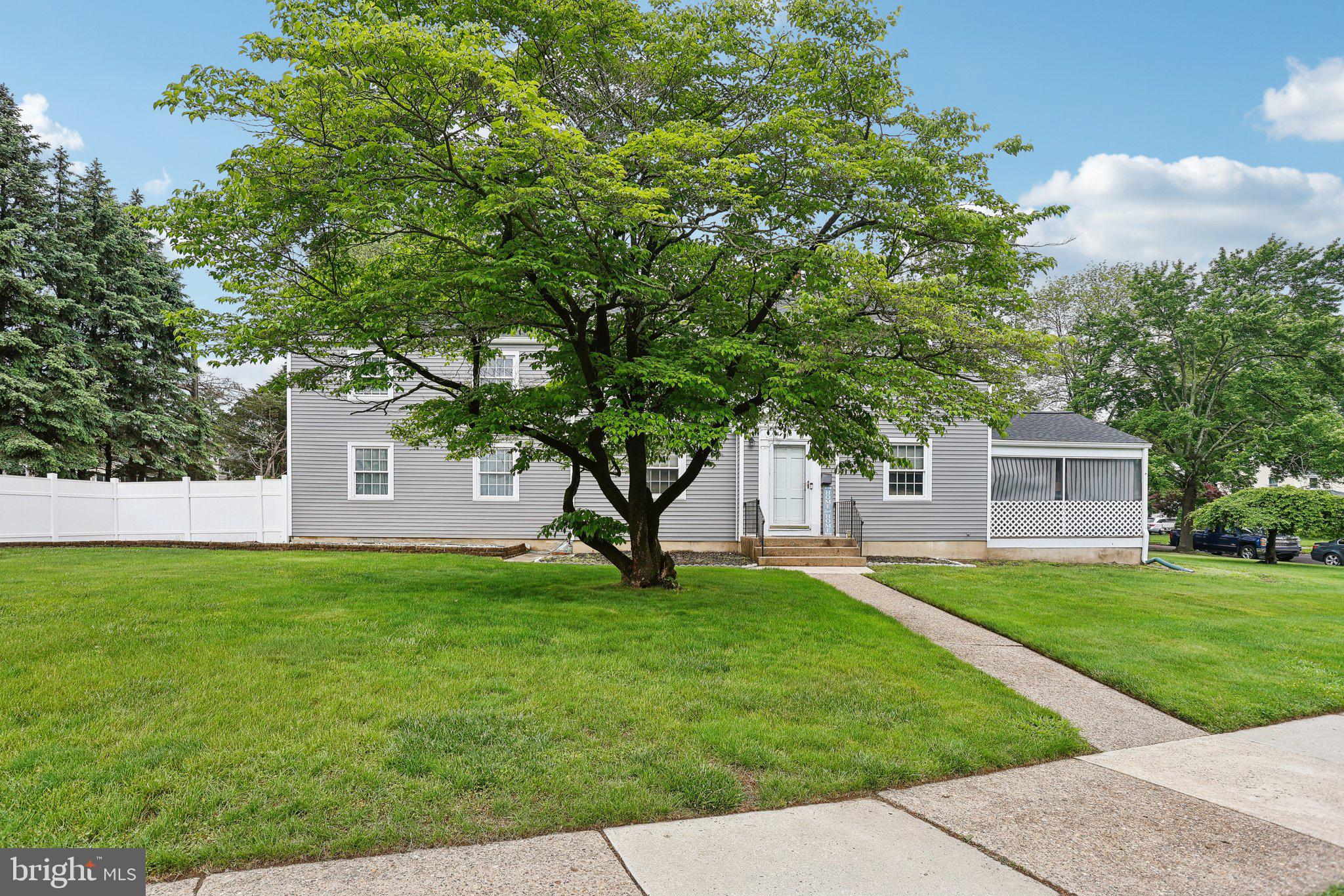 430 W PALMER STREET