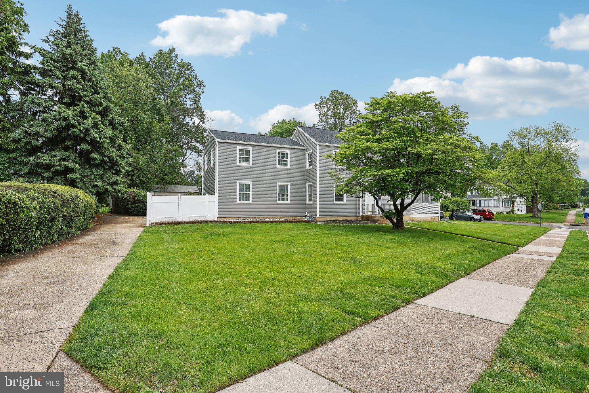 430 W PALMER STREET