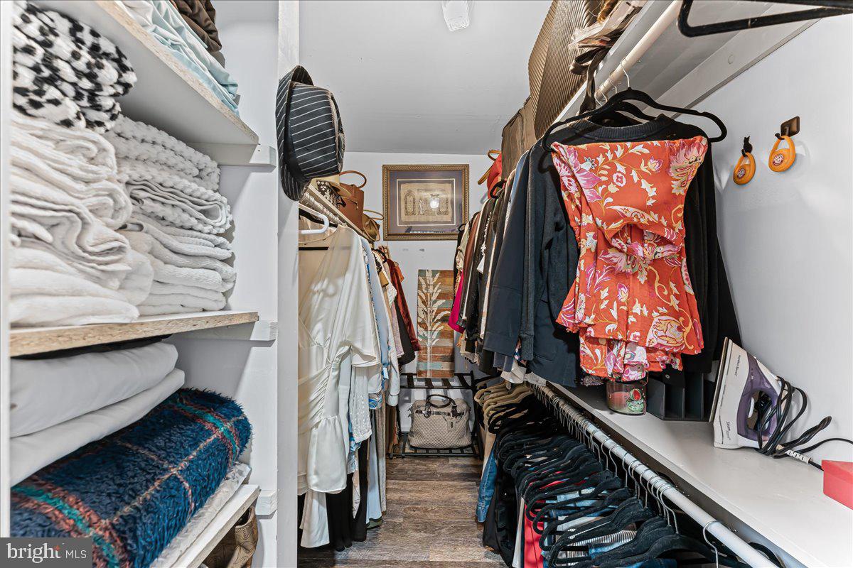 CHESTERBROOK - Residential