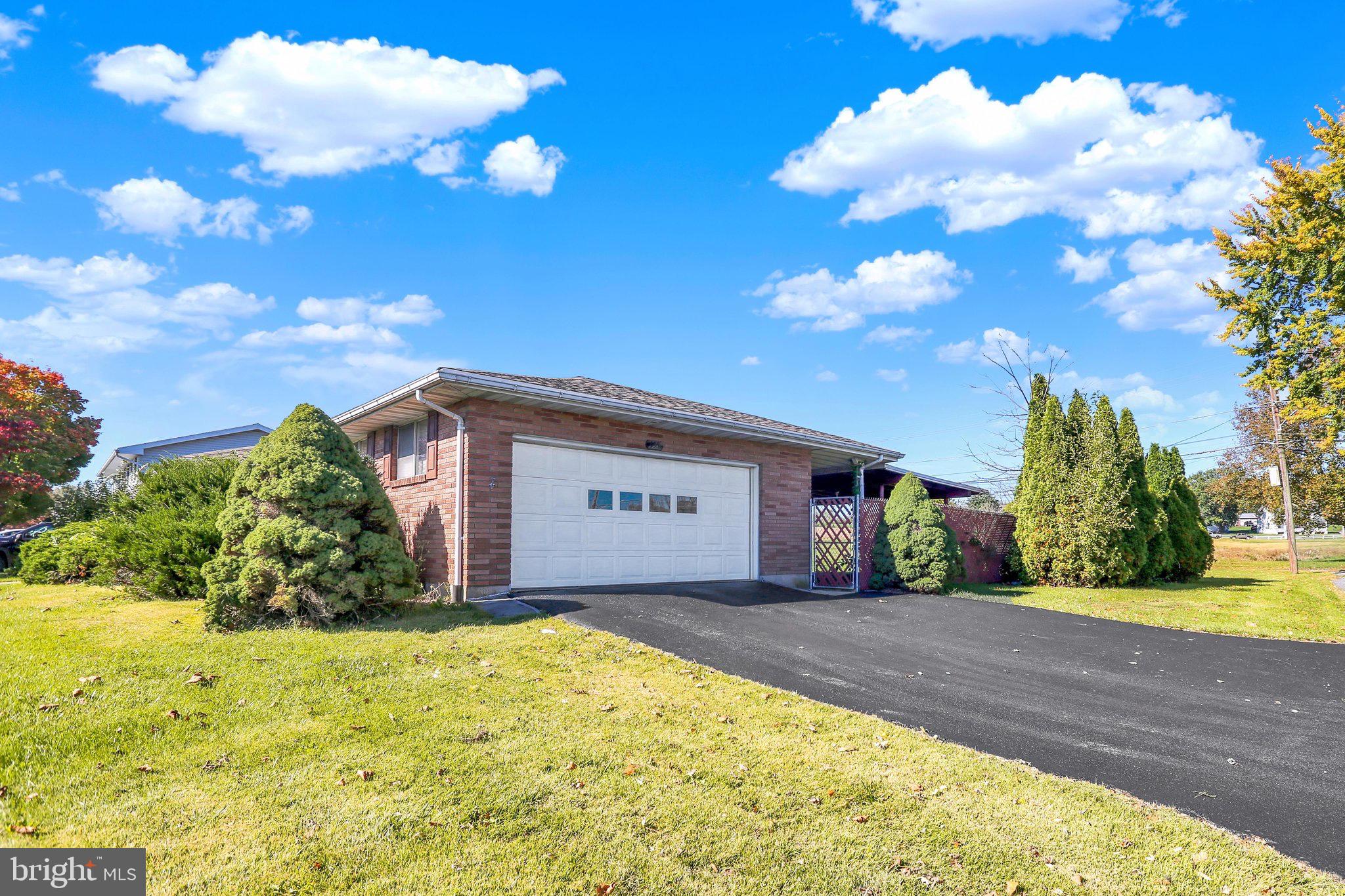 135 FAIRVIEW DRIVE