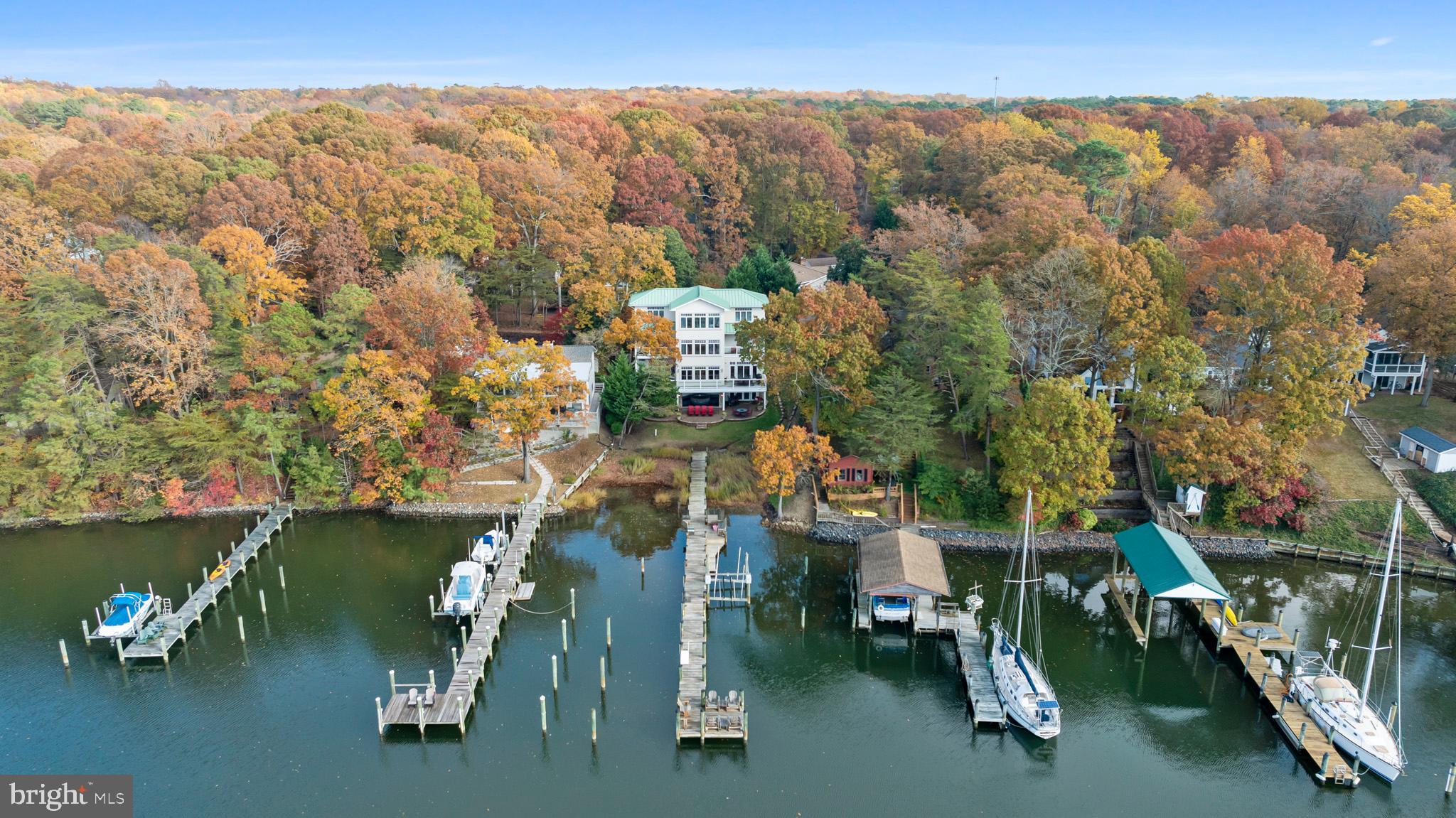 206 HARBOR DRIVE