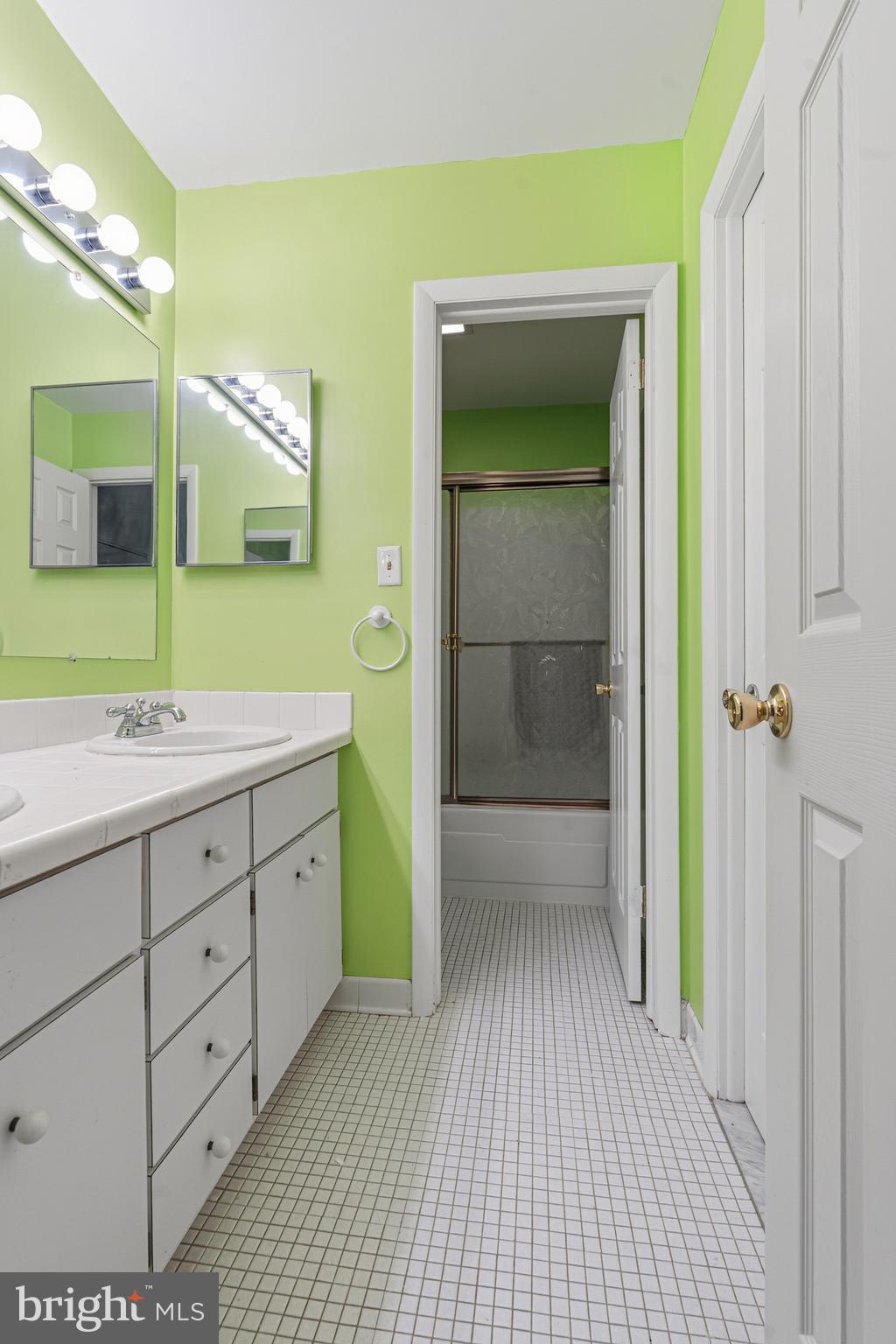 STONEOAKS - Residential