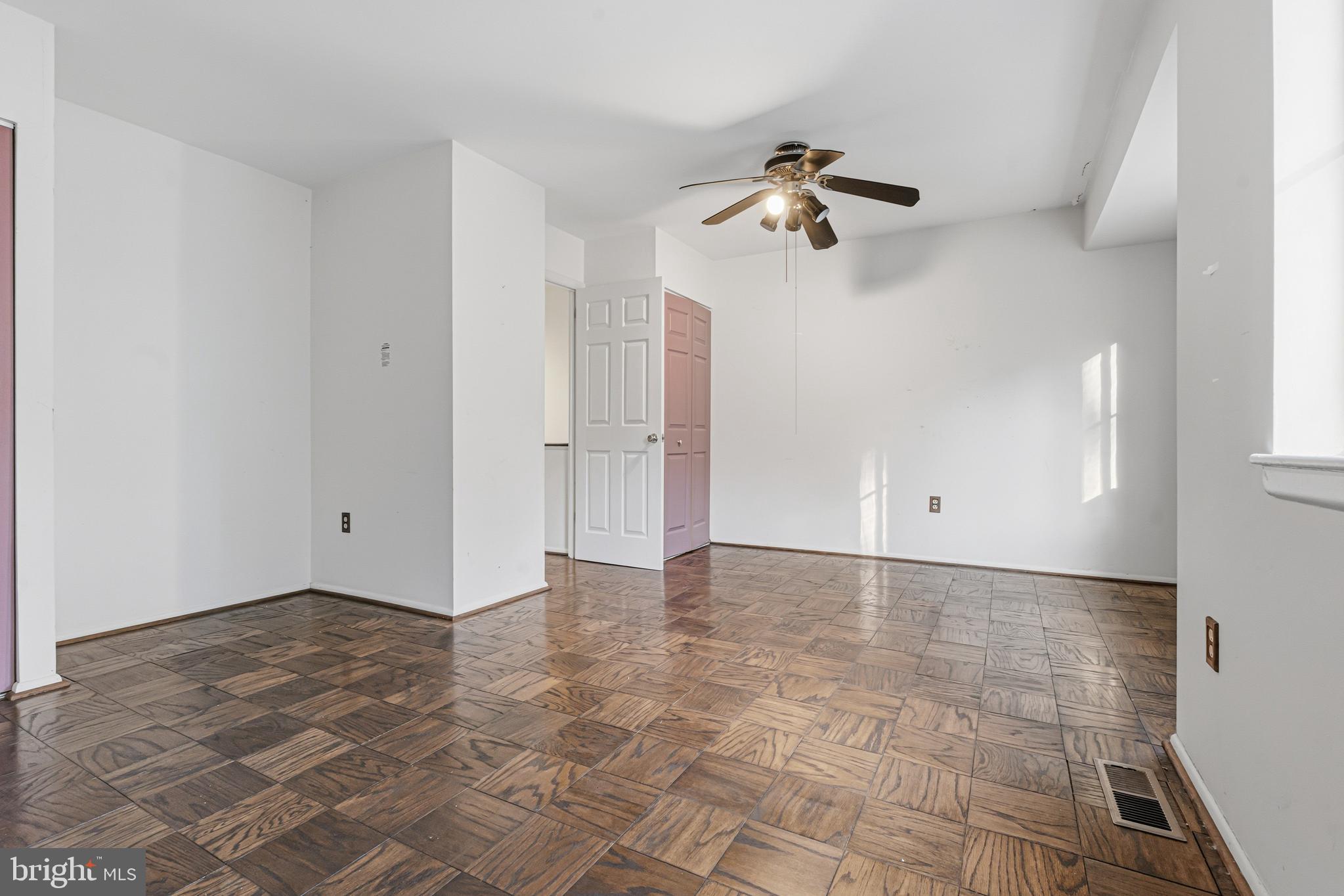 STONEOAKS - Residential