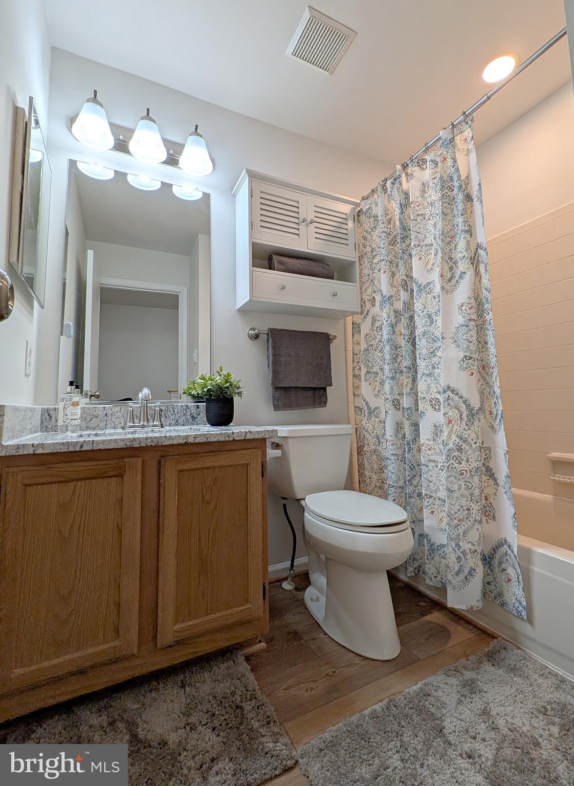 ROBIN MEADOWS - Residential