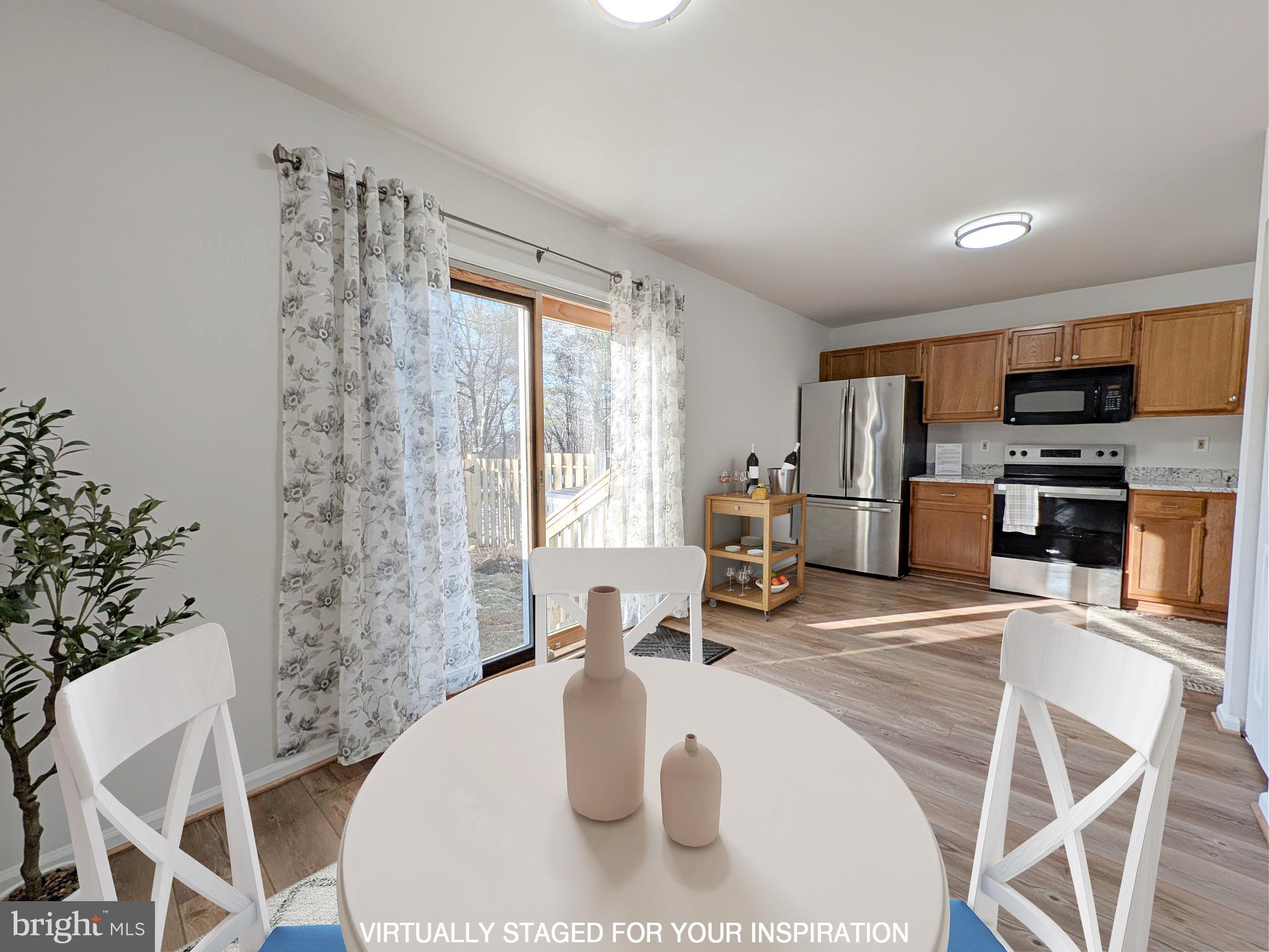 ROBIN MEADOWS - Residential