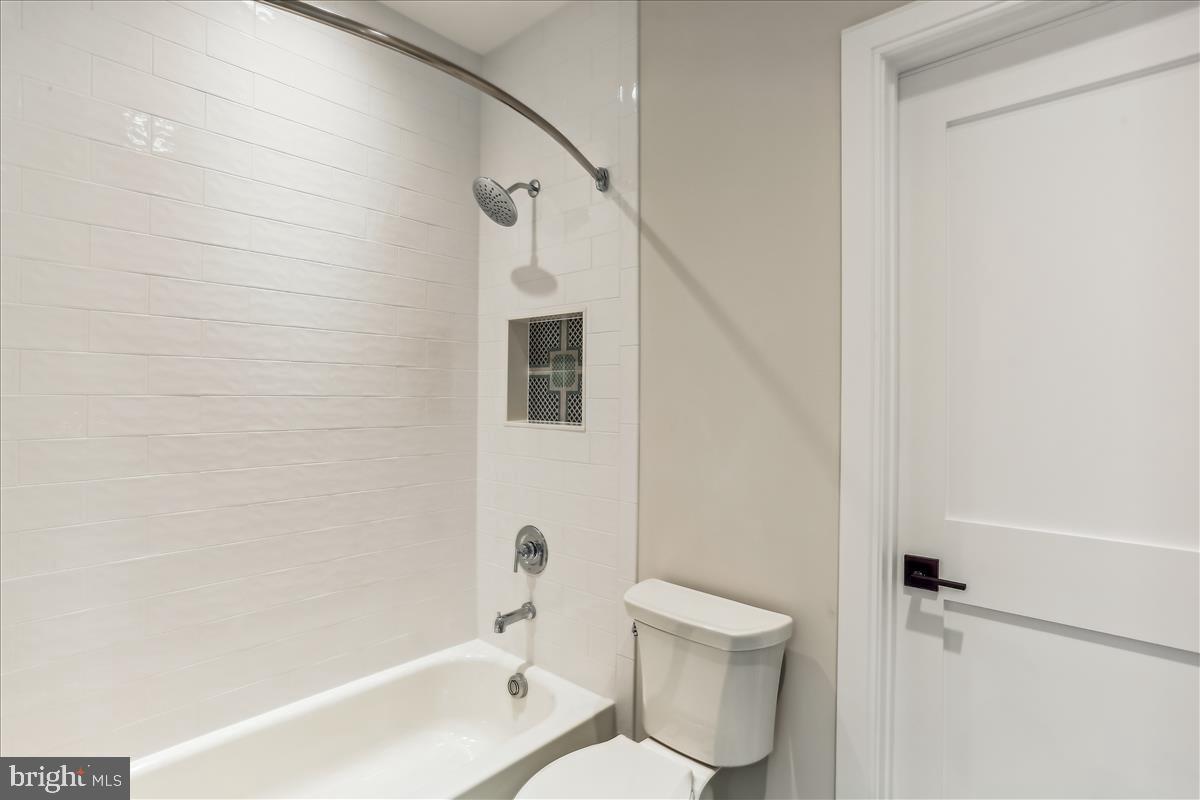 OAKWOOD KNOLLS - Residential