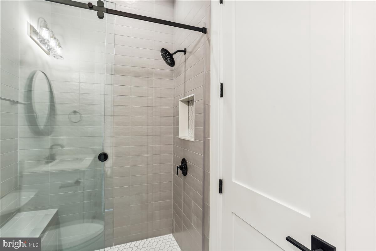 OAKWOOD KNOLLS - Residential