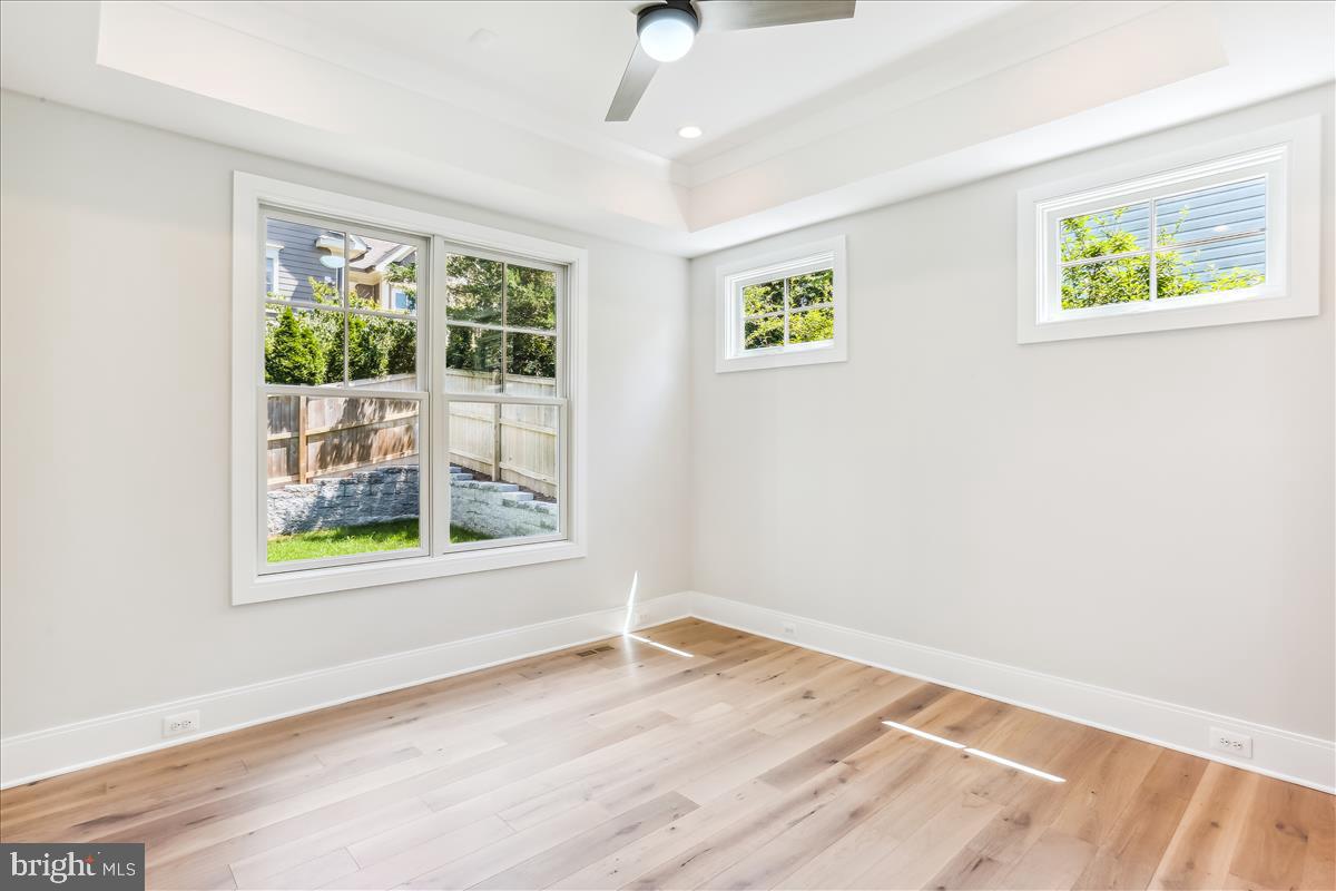 OAKWOOD KNOLLS - Residential