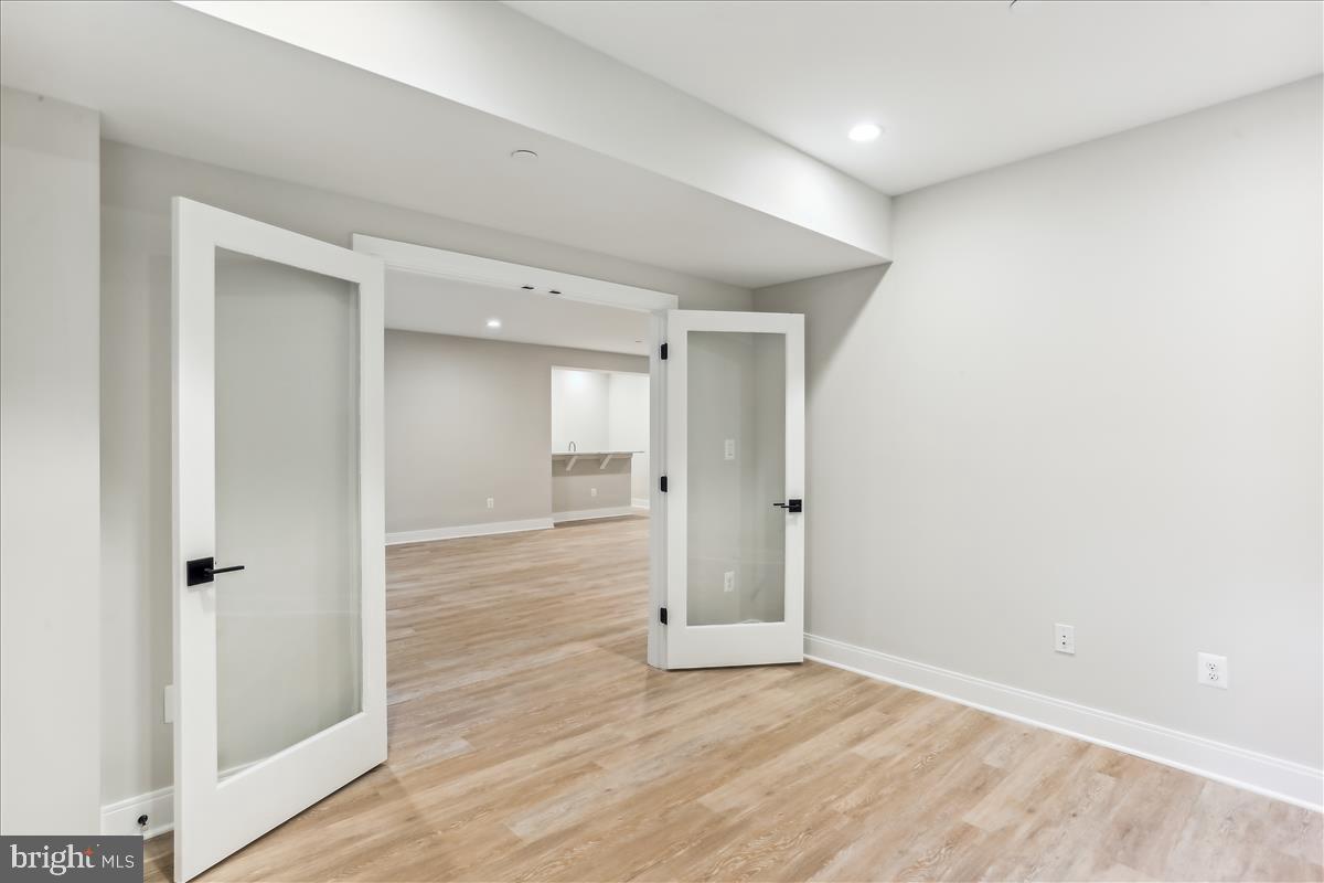 OAKWOOD KNOLLS - Residential