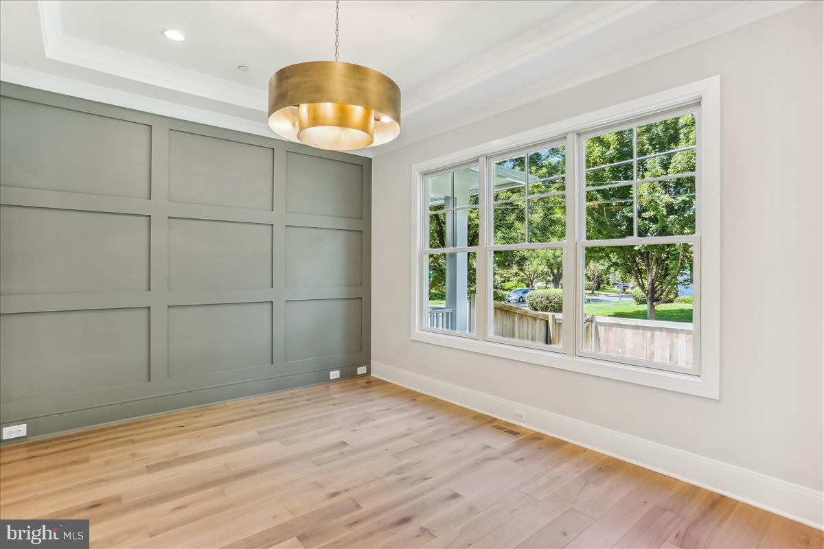 OAKWOOD KNOLLS - Residential