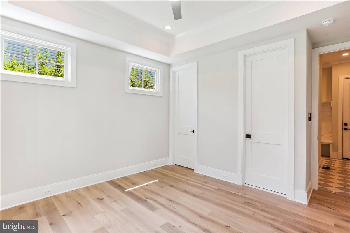 OAKWOOD KNOLLS - Residential