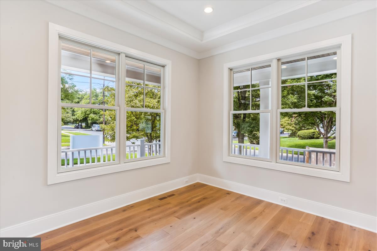 OAKWOOD KNOLLS - Residential
