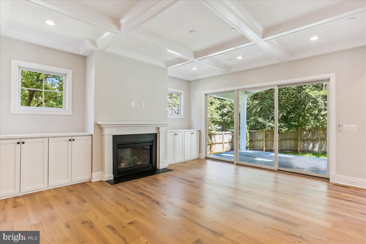 OAKWOOD KNOLLS - Residential