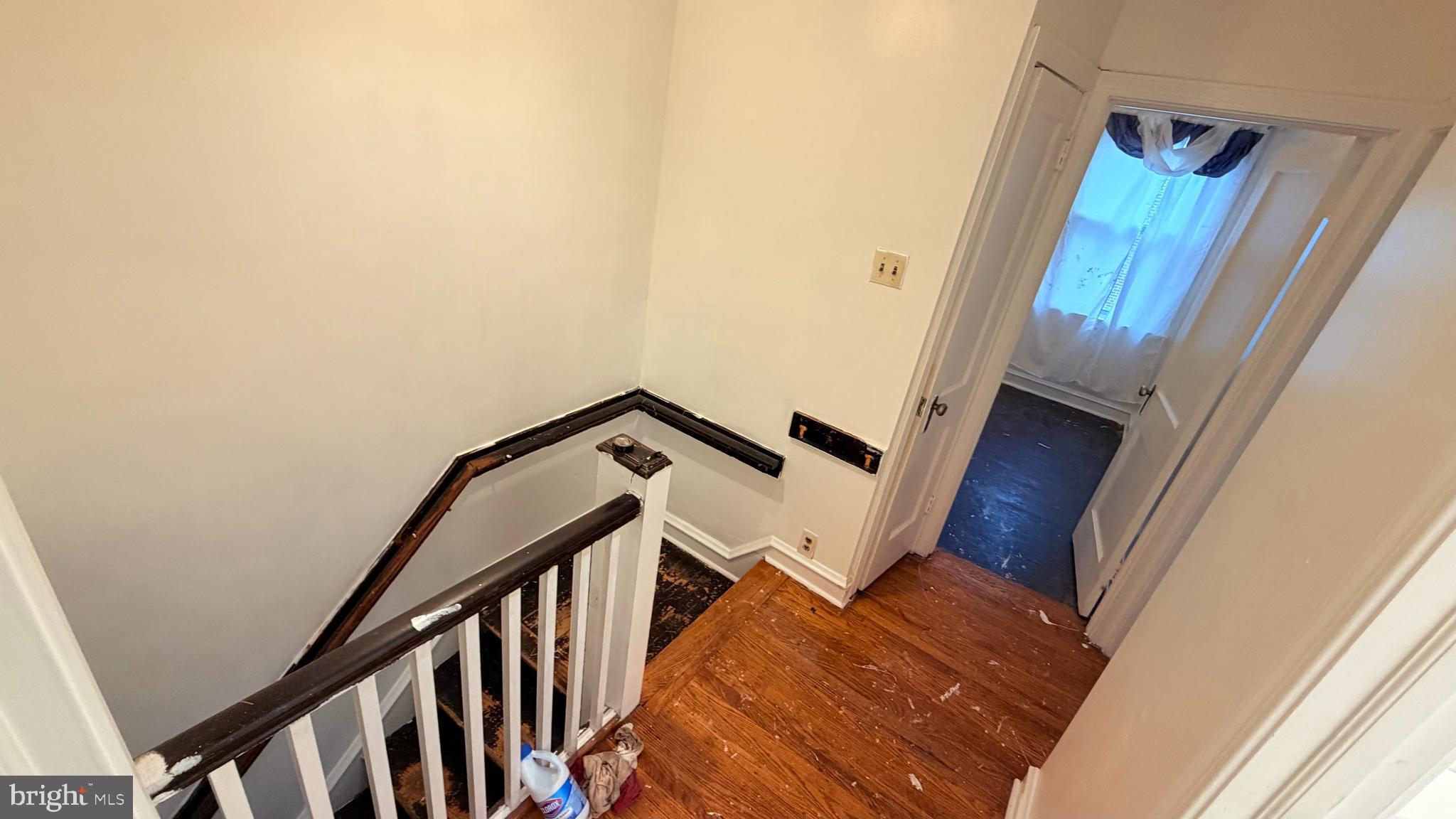 CRESCENTVILLE - Residential