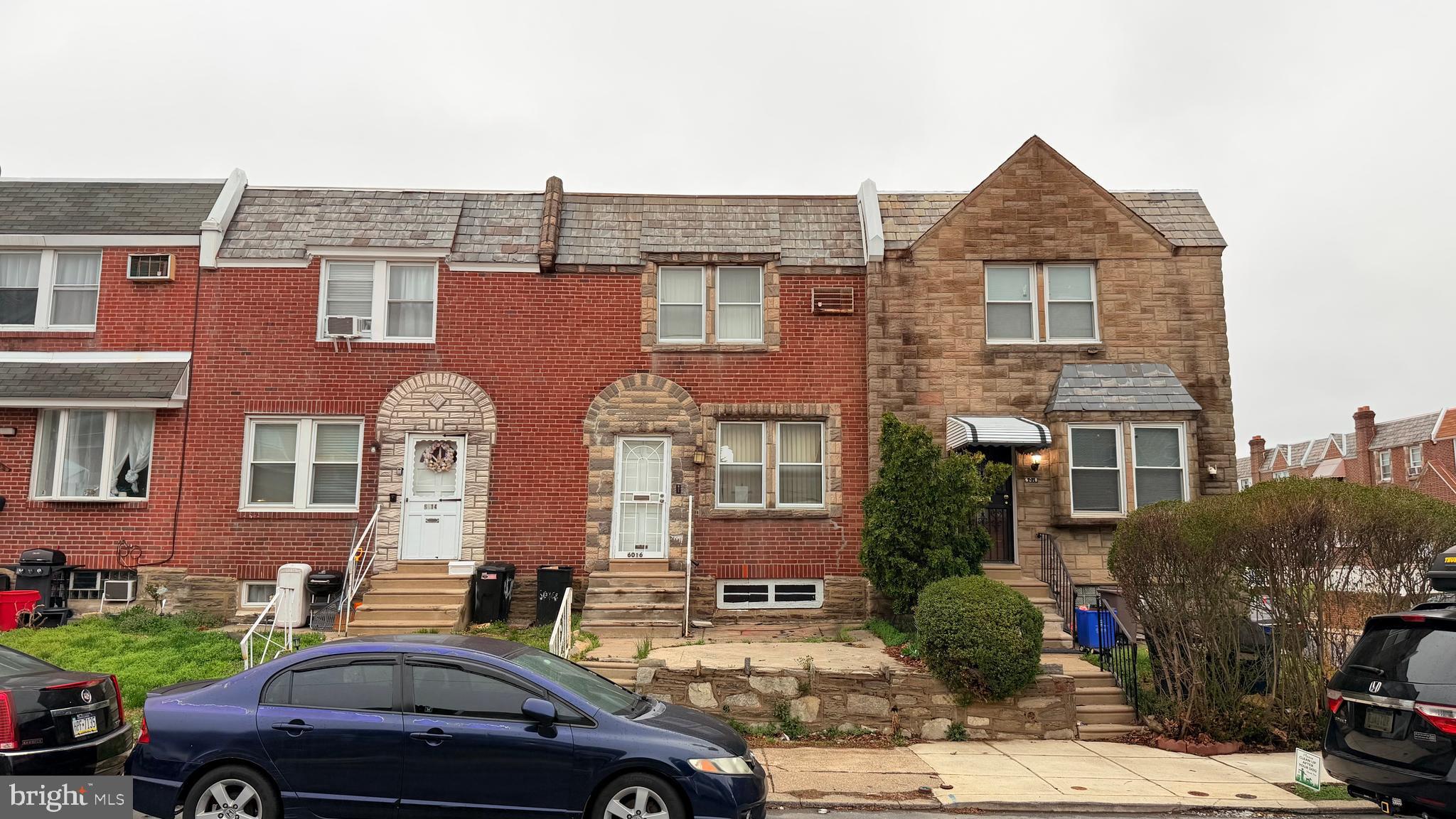 CRESCENTVILLE - Residential