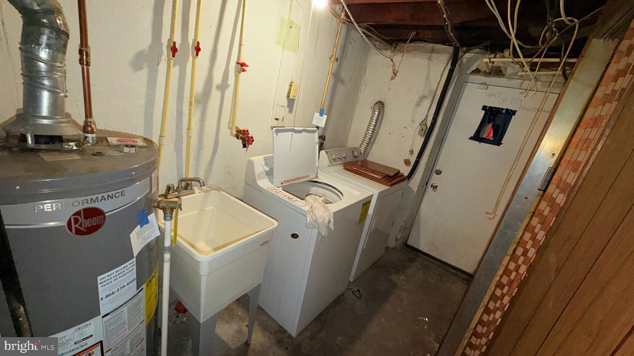 CRESCENTVILLE - Residential