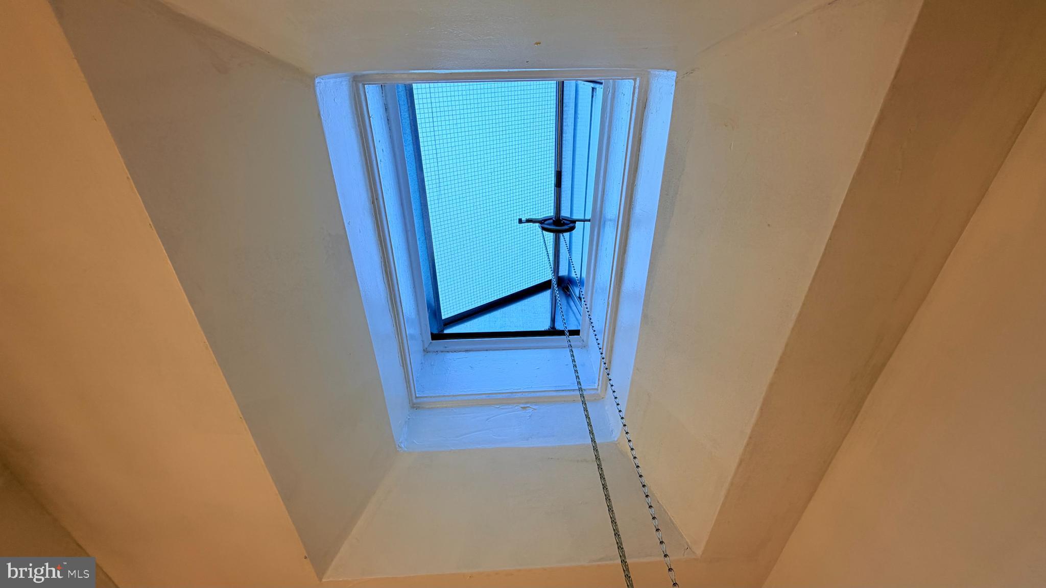 CRESCENTVILLE - Residential