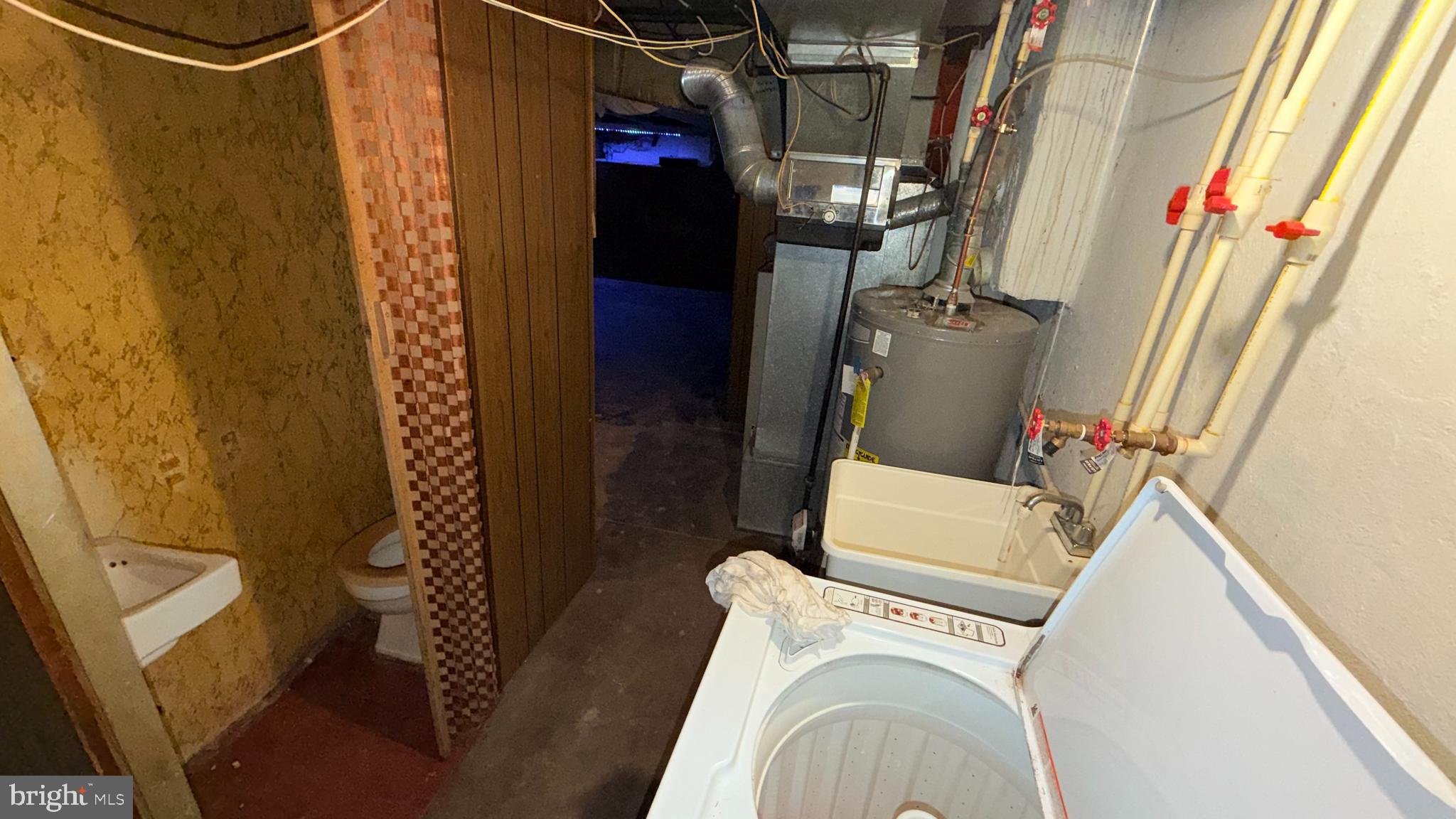 CRESCENTVILLE - Residential