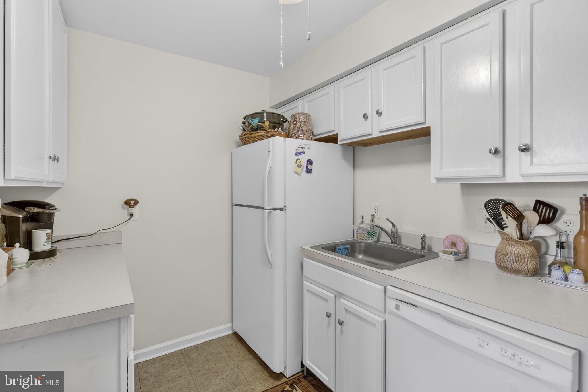 WARRENTON GARDENS - Residential