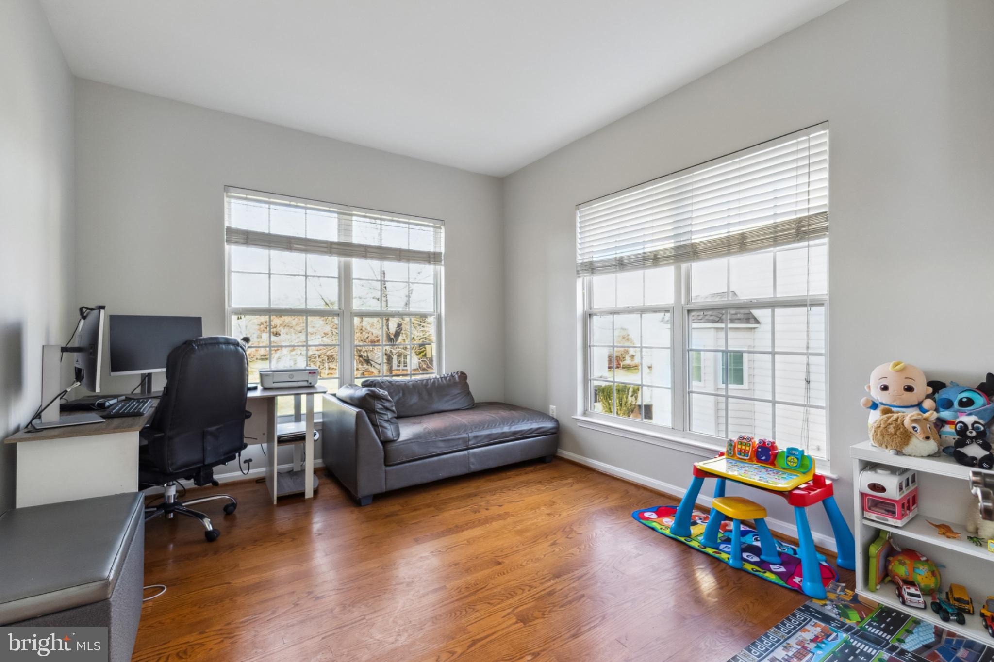 POTOMAC STATION - Residential