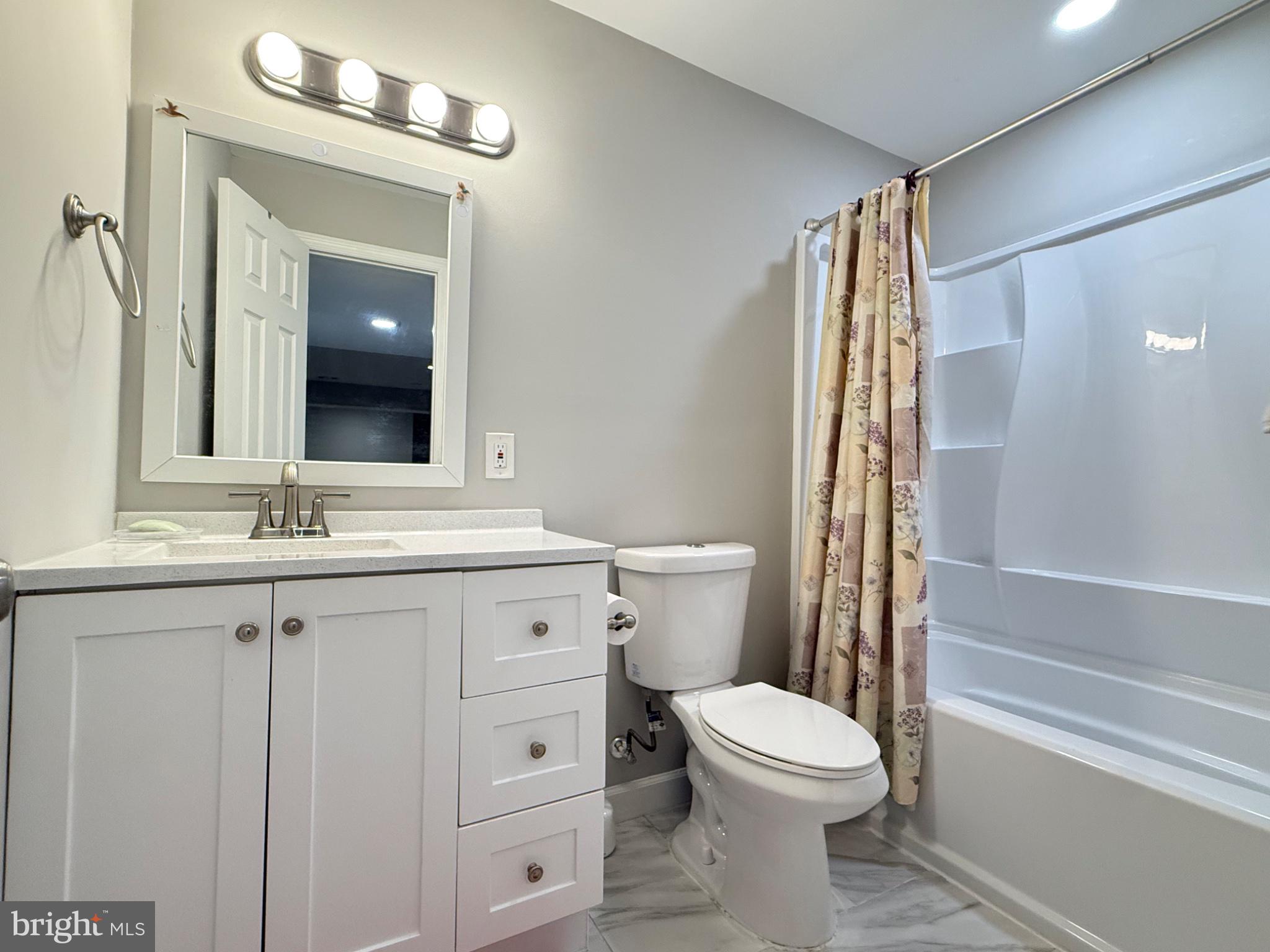 POTOMAC STATION - Residential