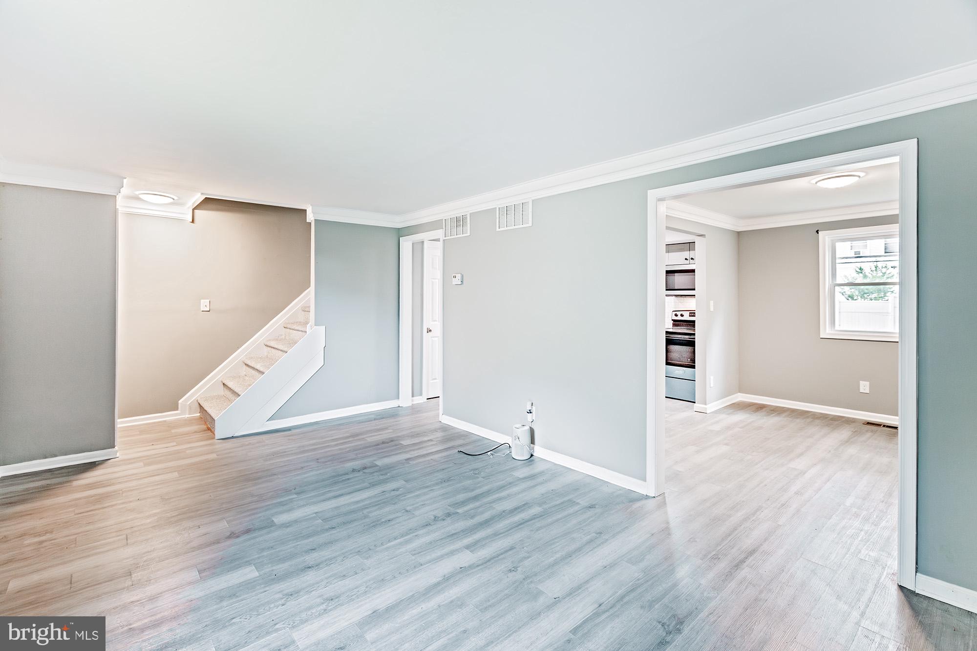 52 GREENBRIDGE DRIVE