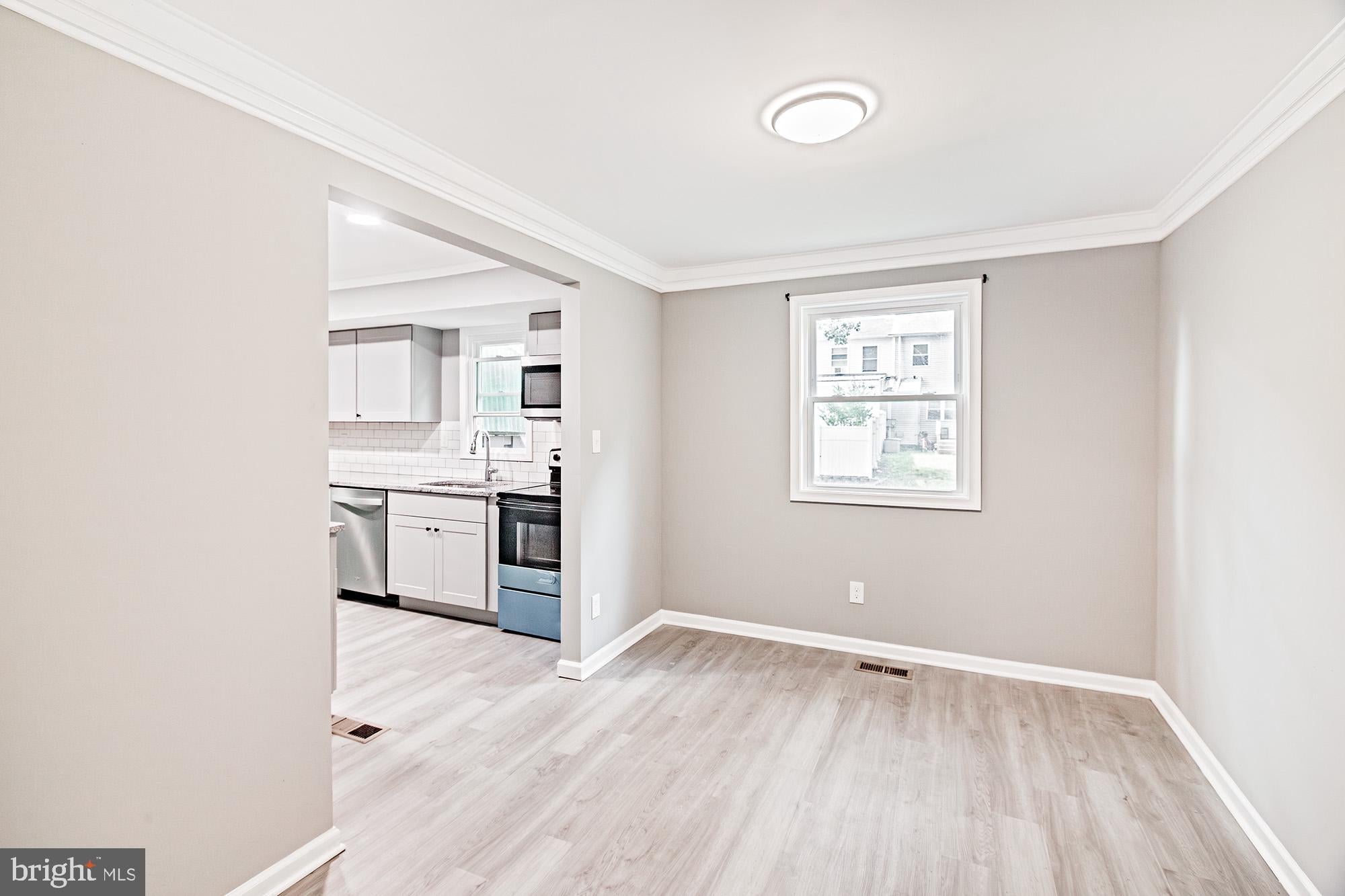 52 GREENBRIDGE DRIVE