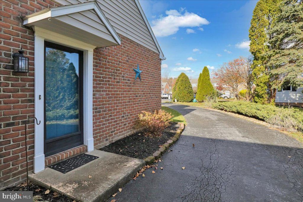 Photo of 236 Providence Place, MOUNTVILLE, PA 17554 (MLS # PALA2062634)