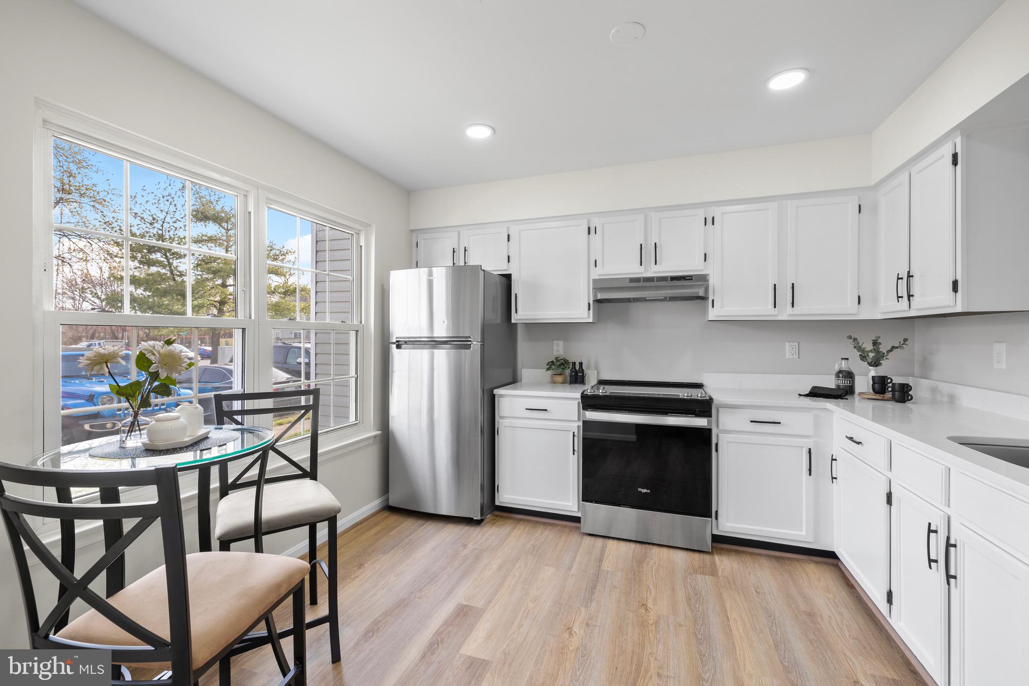 WILLIAMSTOWN - Residential